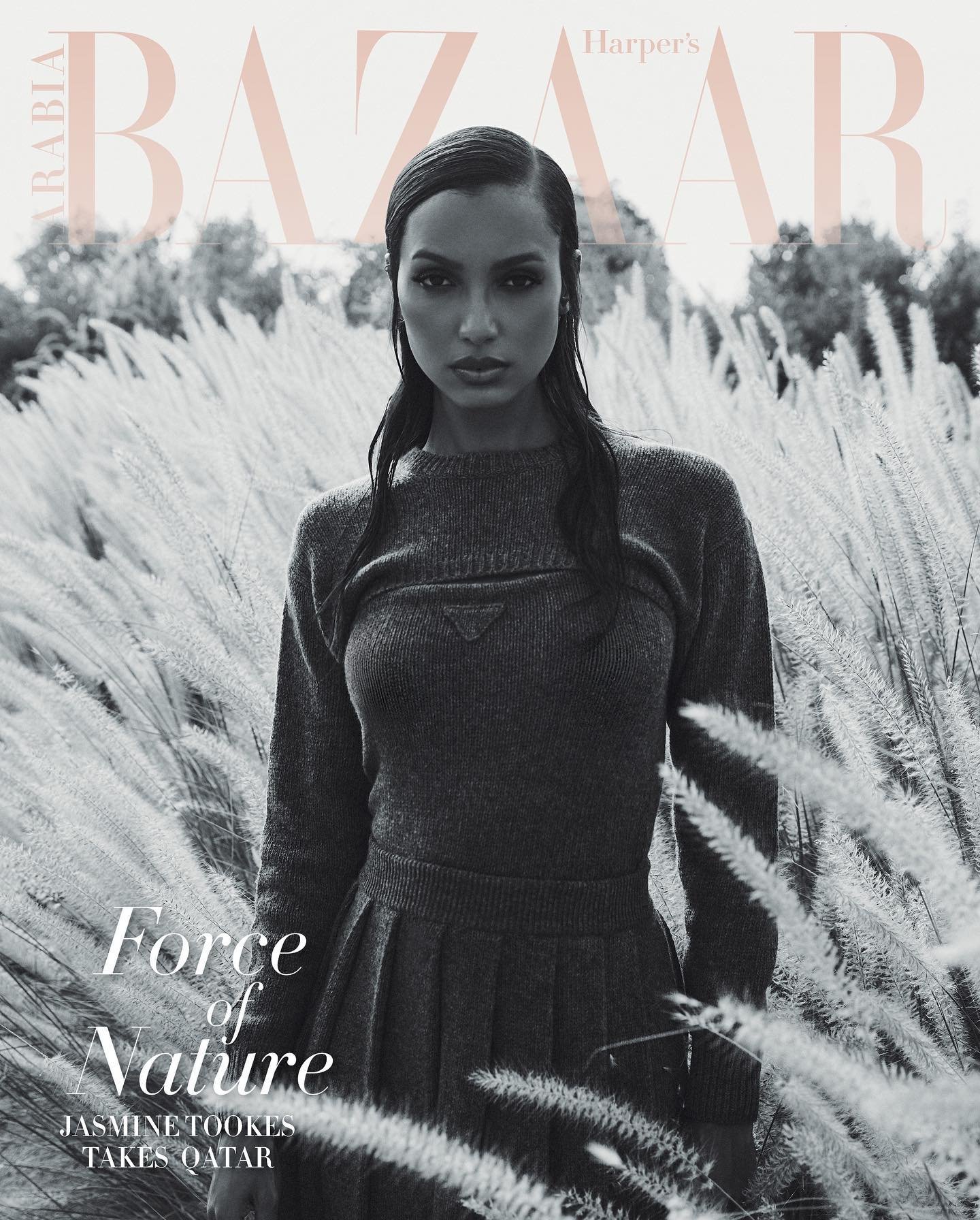 Jasmine-Tookes-by-Vladimir-Marti-Harpers-Bazaar-Arabia-November-2022-00018.jpg