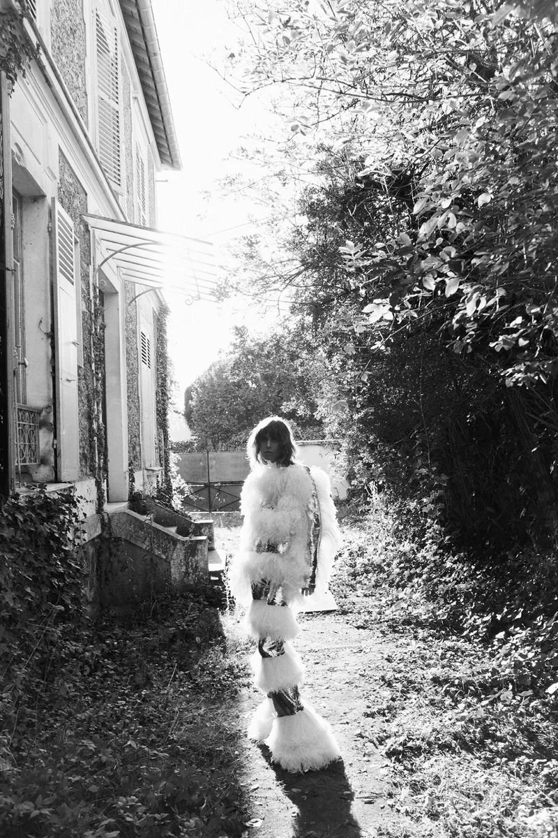 Lorelle-Rayner-by-P.A.-Hue-de-Fontenay-Vogue-Greece-December-2022-00013.jpeg