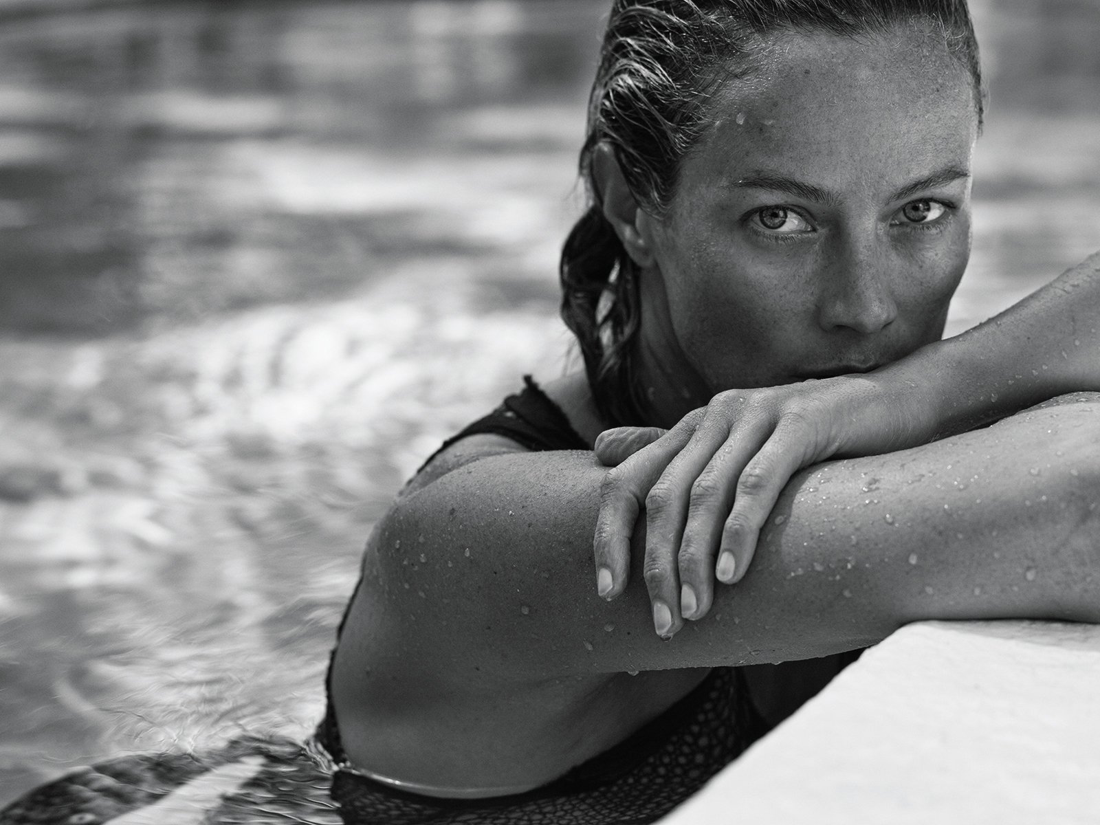 Carolyn-Murphy-by-Mikael-Jansson-Interview-March-201600003.jpeg