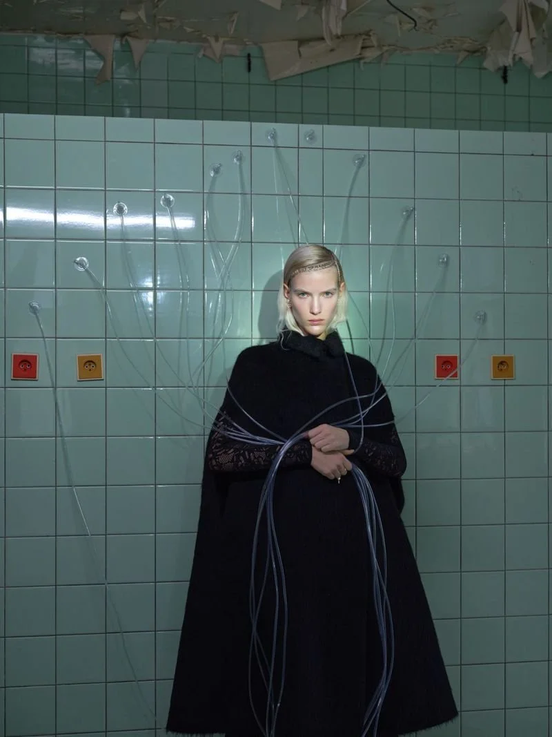 Feli-Rasztar-by-Hana-Krizova-by-Harpers-Bazaar-Czech-Dec-2022-00007.jpeg