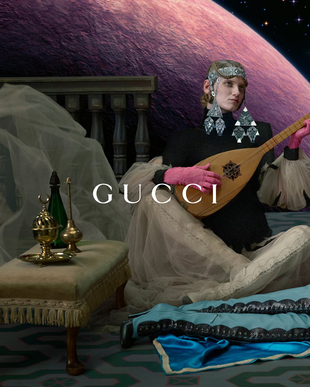 Gucci-2023-Cruise-Campaign-by-Mert-Marcus-00001.jpg