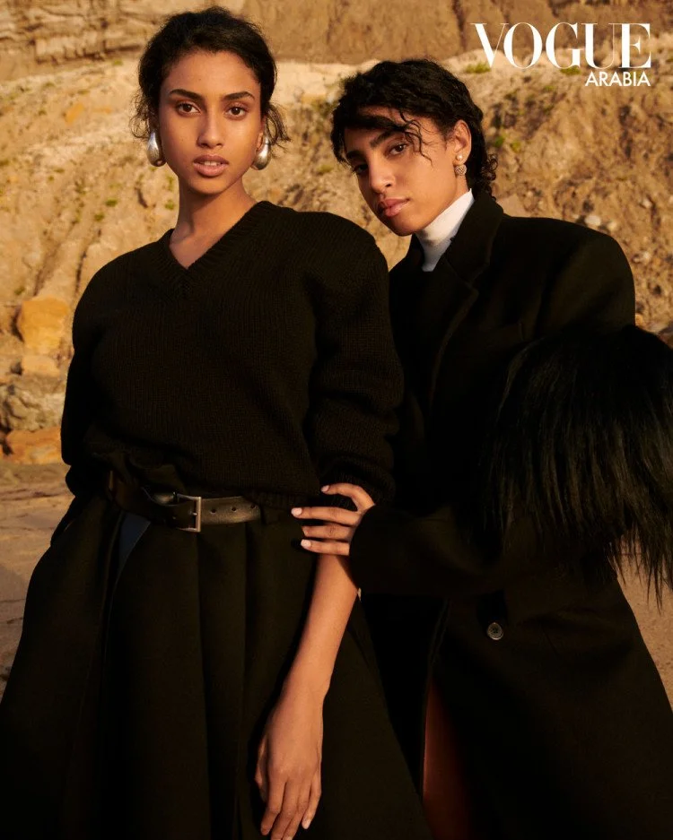 女性情報誌 Vogue Arabia Magazine December 2022 Imaan and Aicha Hammam for Vogue Arabia December 2022 — Anne of