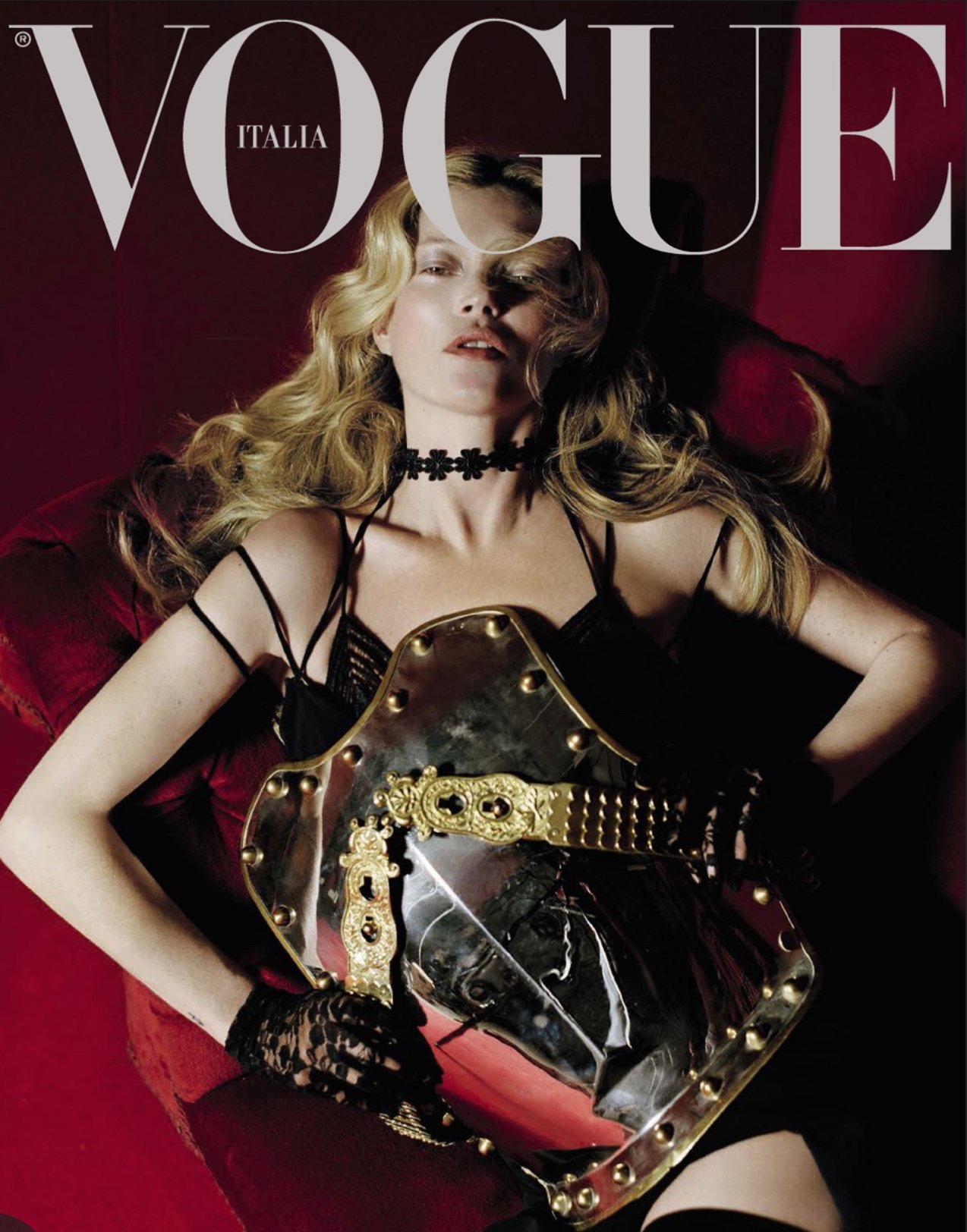 Kate-Moss-by-Tim-Walker-Vogue-Italia-Beauty-Beast-00001.jpg