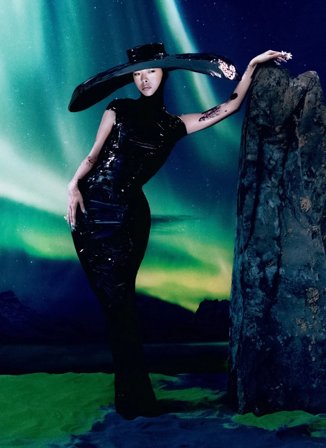 Rina-Sawayama-by-Jenny-Brough-Vogue-Singapore-Nov-Dec-2022-00002.jpeg
