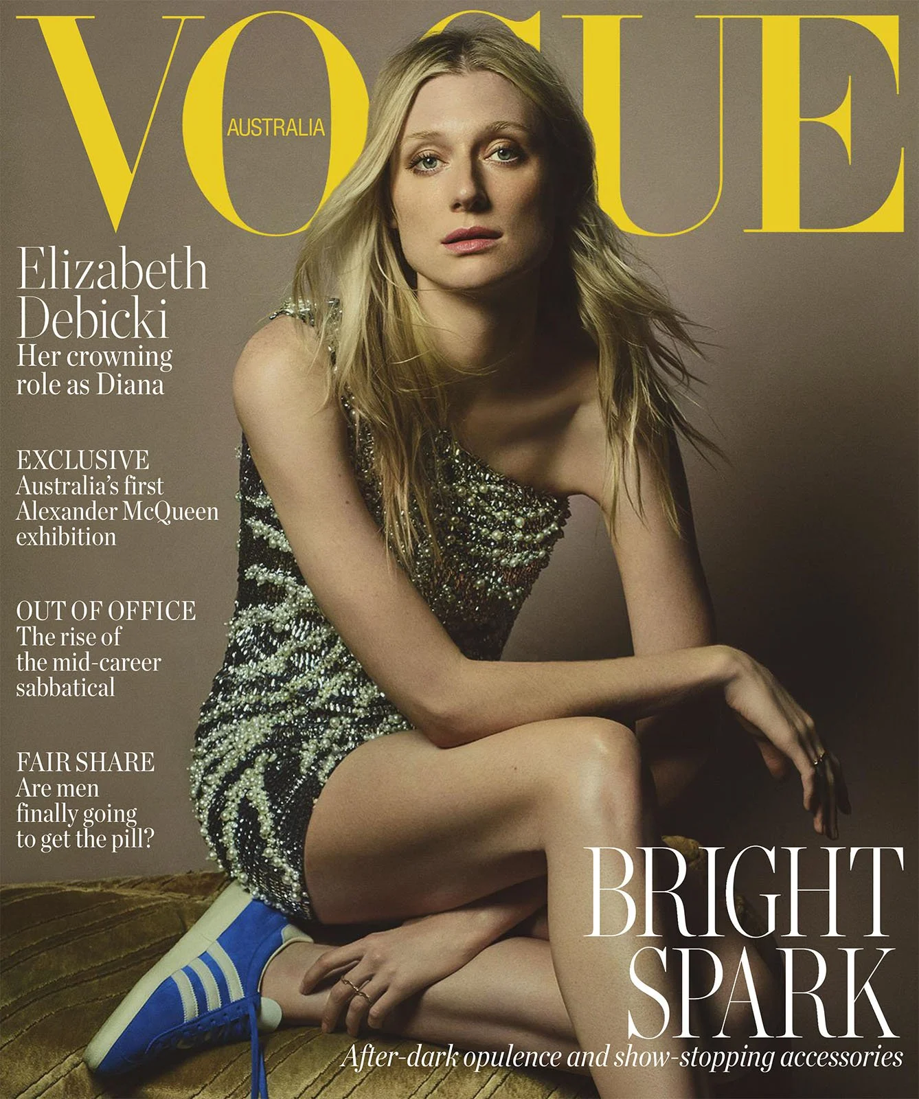 Elizabeth-Debicki-by-Gregory-Harris-Vogue-Australia-December-2022-00001.jpg