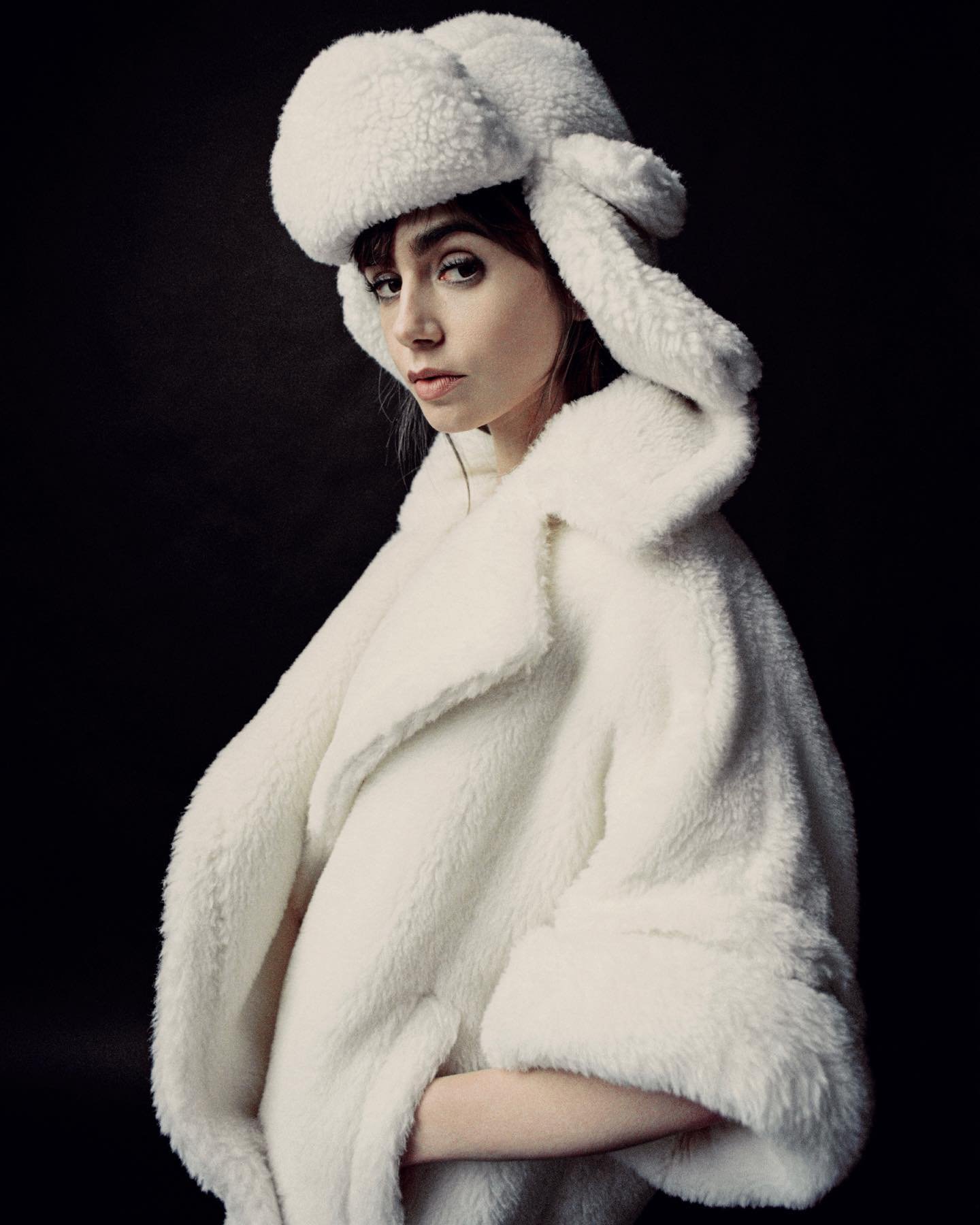 Lily Collins in Vogue Greece Jan 2023 by Cameron McCool — Anne of ...