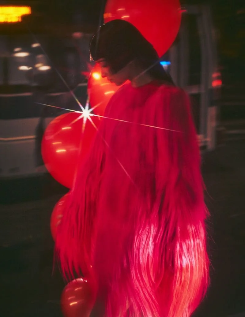 Sara-Esparza-by-Guy-Aroch-in-Vogue-Portugal-December-2022-00003.jpeg