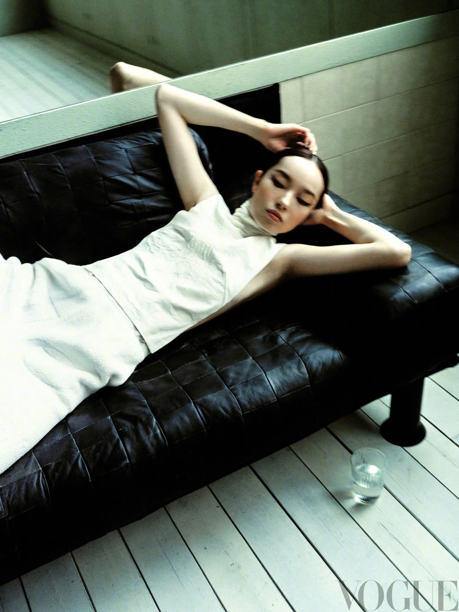 FeiFei-Sun-by-Nick-Yang-Vogue-China-January-2023-00004.jpeg