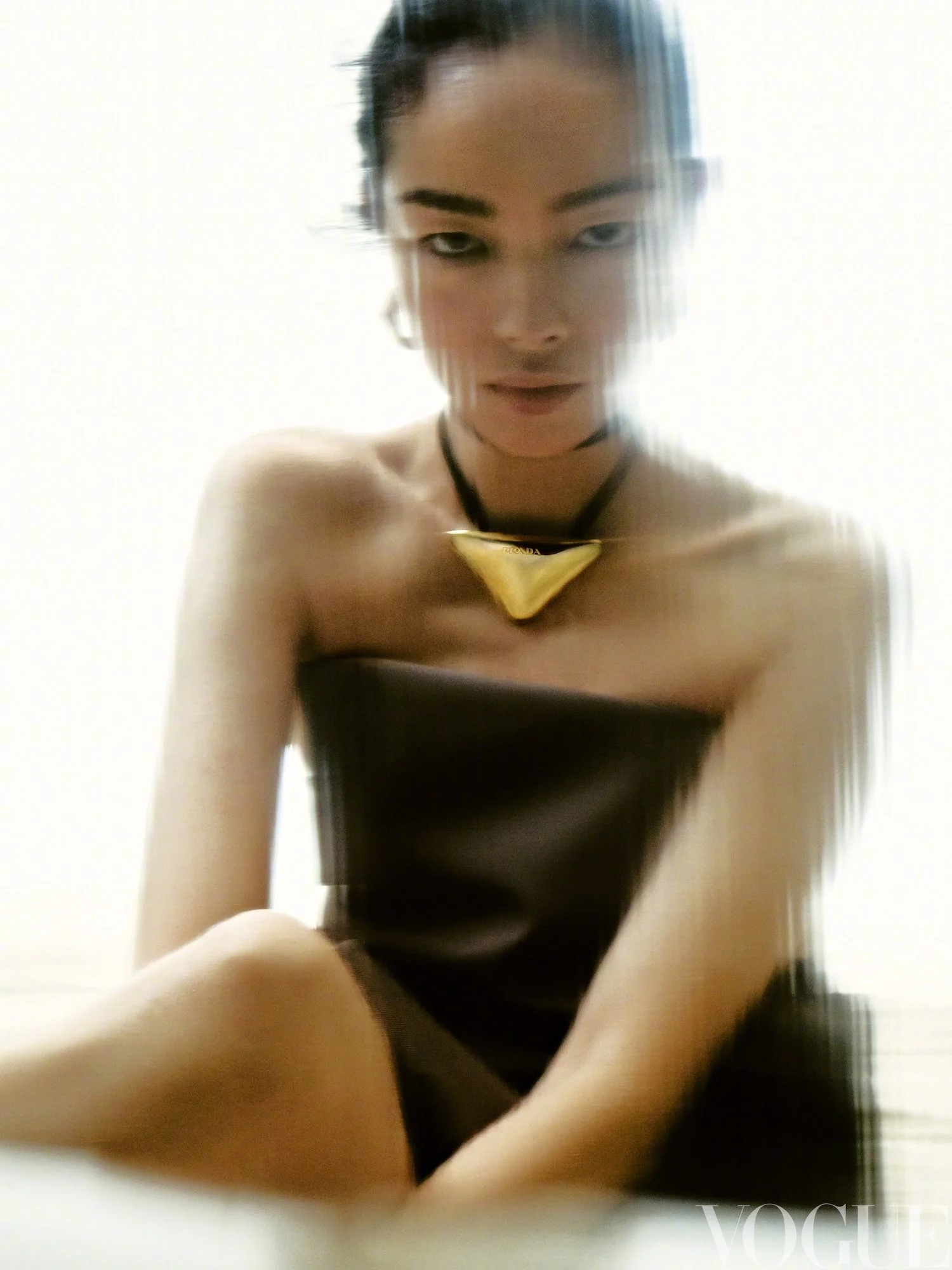 FeiFei-Sun-by-Nick-Yang-Vogue-China-January-2023-00007.jpeg