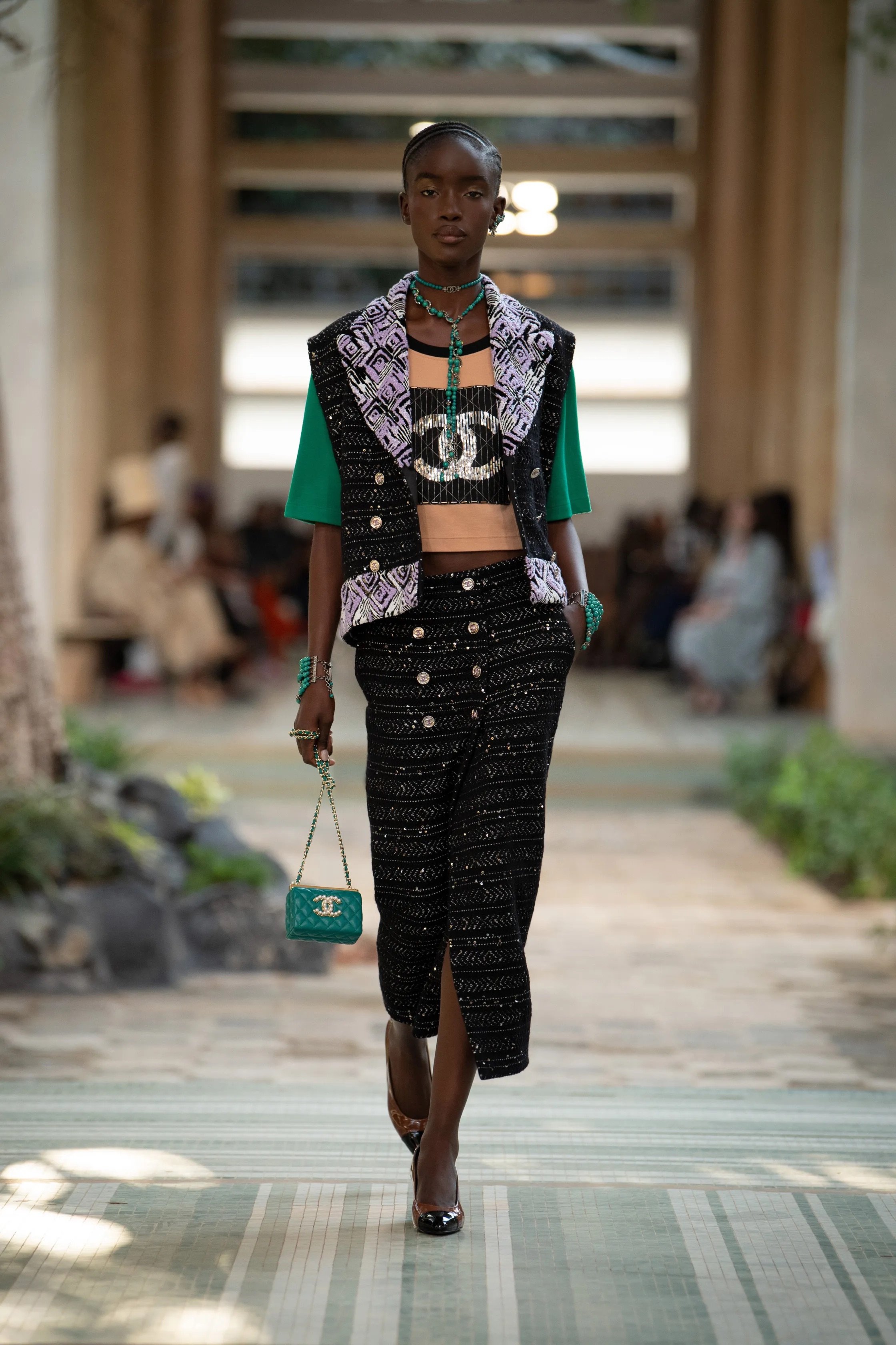 1-Chanel-Pre-Fall-2023-Show-in-Dakar-Senegal-00033.jpeg