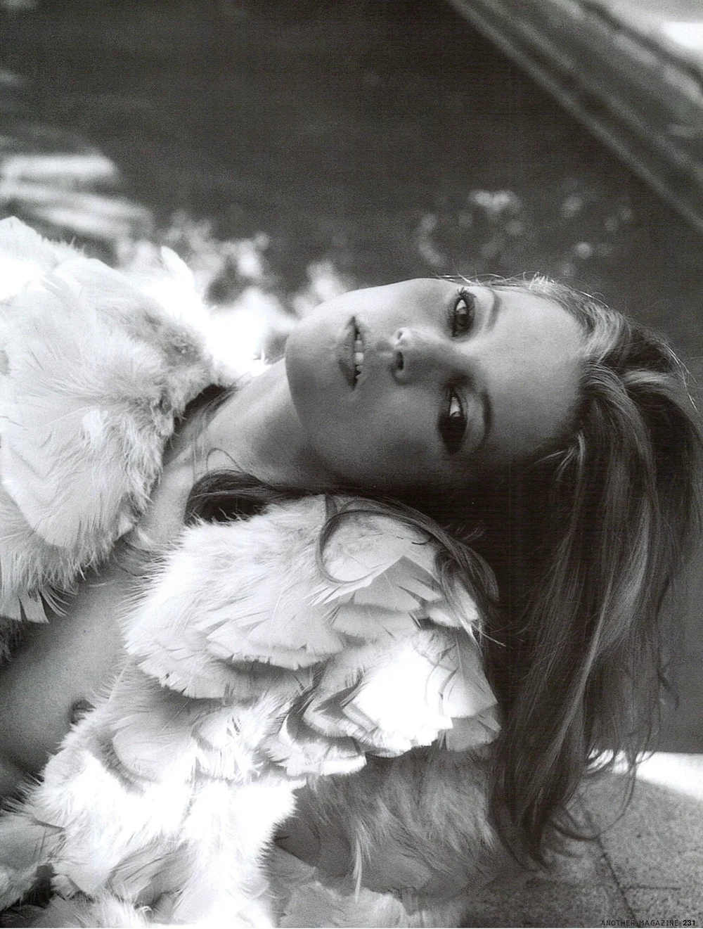 Kate-Moss-by-Craig-McDean-AnOther-Magazine-SS-2004-00015.jpeg
