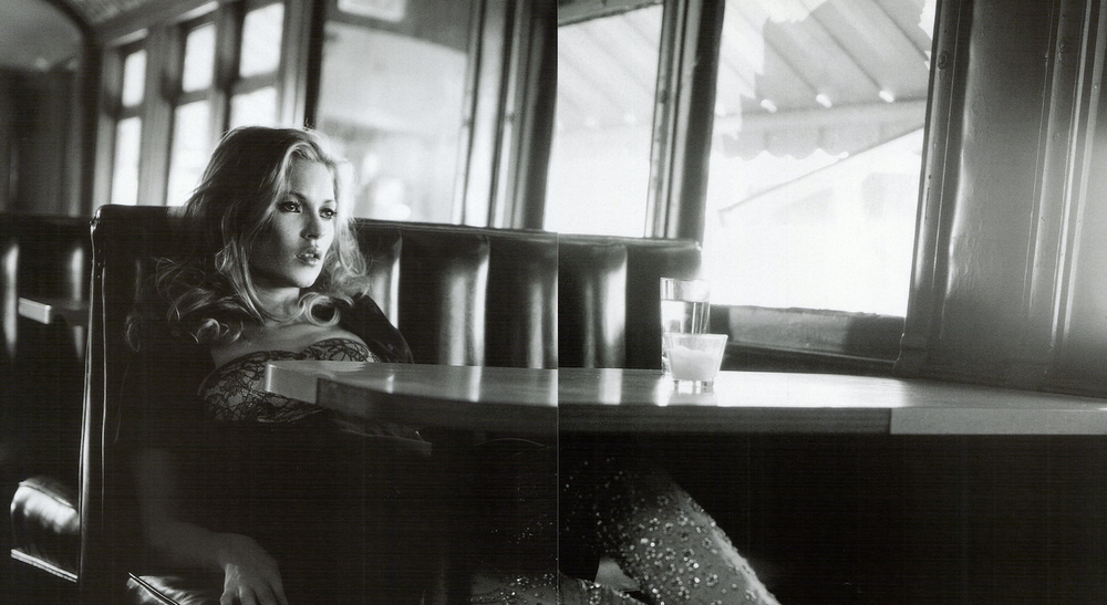 Kate-Moss-by-Craig-McDean-AnOther-Magazine-SS-2004-00003.png