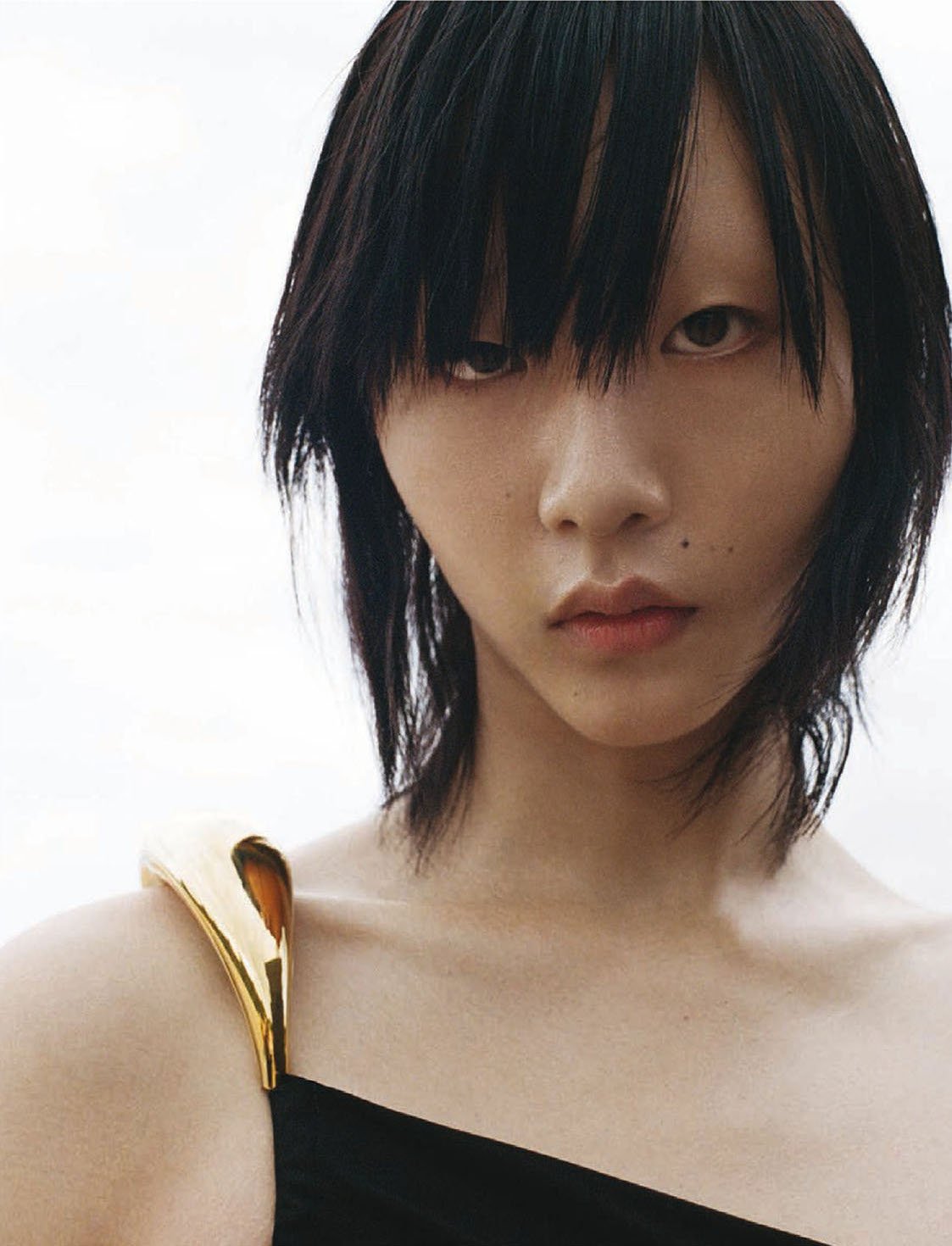 Lottie-Aaron-Ash-Chen-by-Jess-James-Vogue-China-Jan-2023-00006.jpeg
