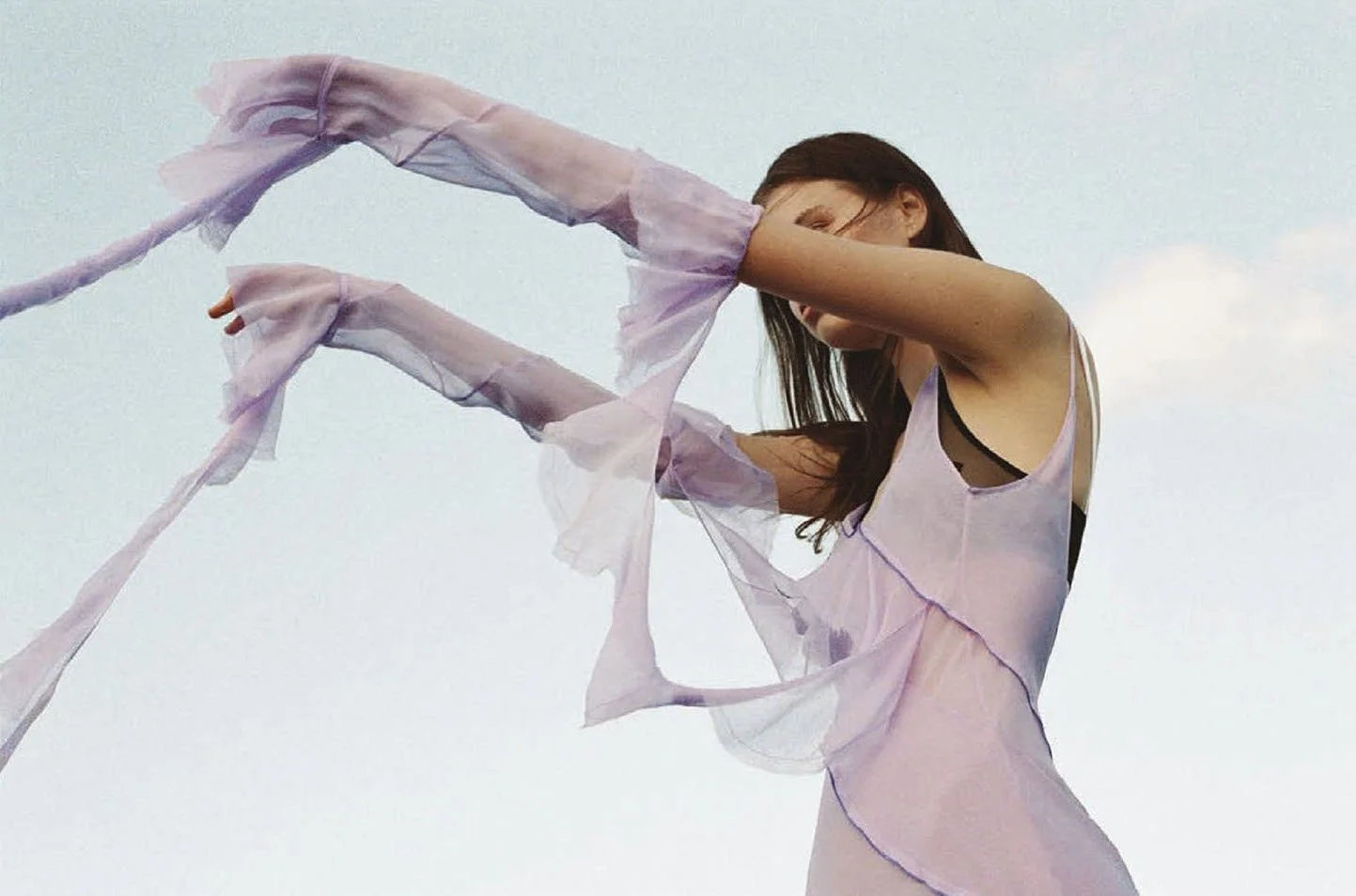 Lottie-Aaron-Ash-Chen-by-Jess-James-Vogue-China-Jan-2023-00010.jpeg