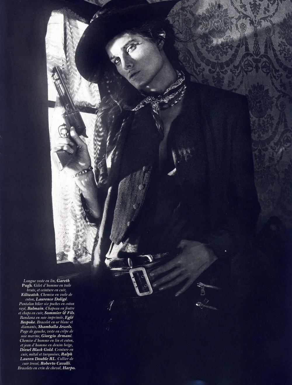 Wanted-Isabeli-Fontana-by-David-Sims-Vogue Paris-April-2011-00005.jpeg