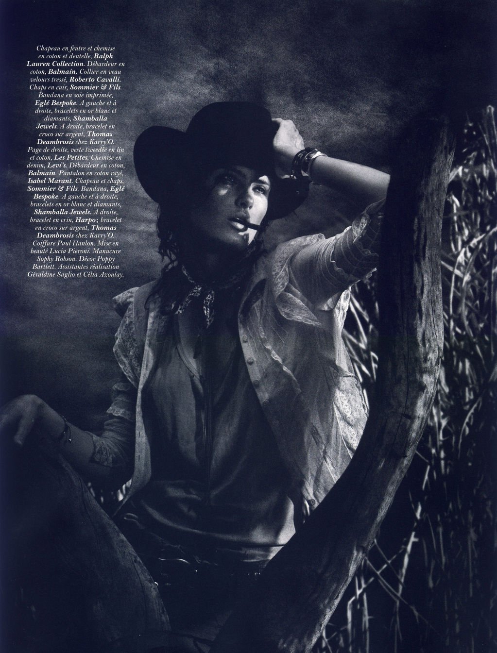 Wanted-Isabeli-Fontana-by-David-Sims-Vogue Paris-April-2011-00010.jpeg