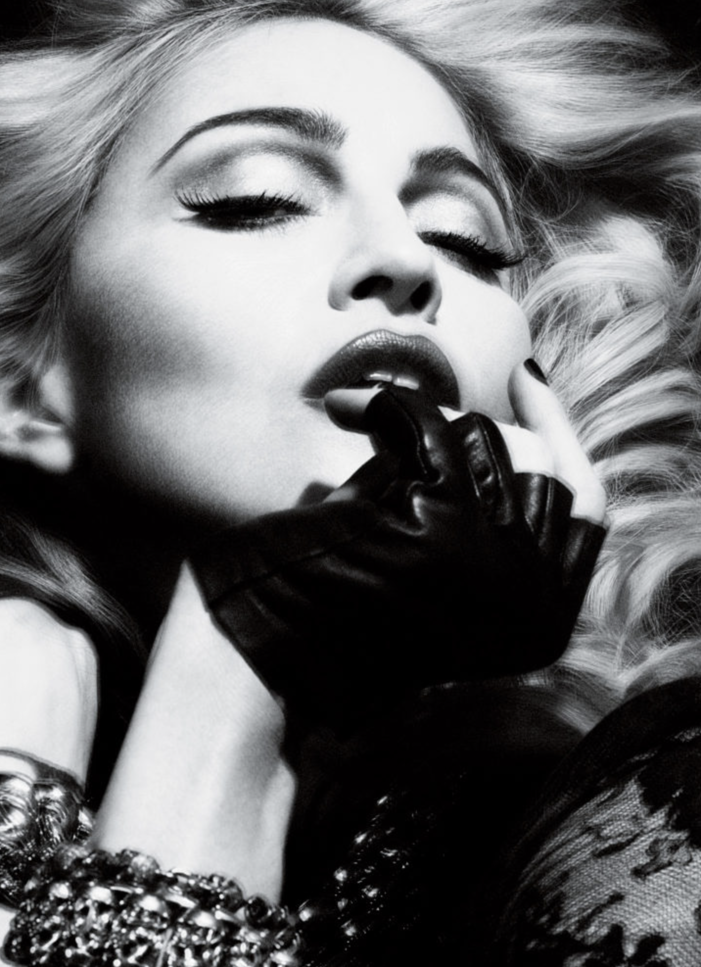 Madonna-by-Mert-Marcus-Interview-2010-00013.png