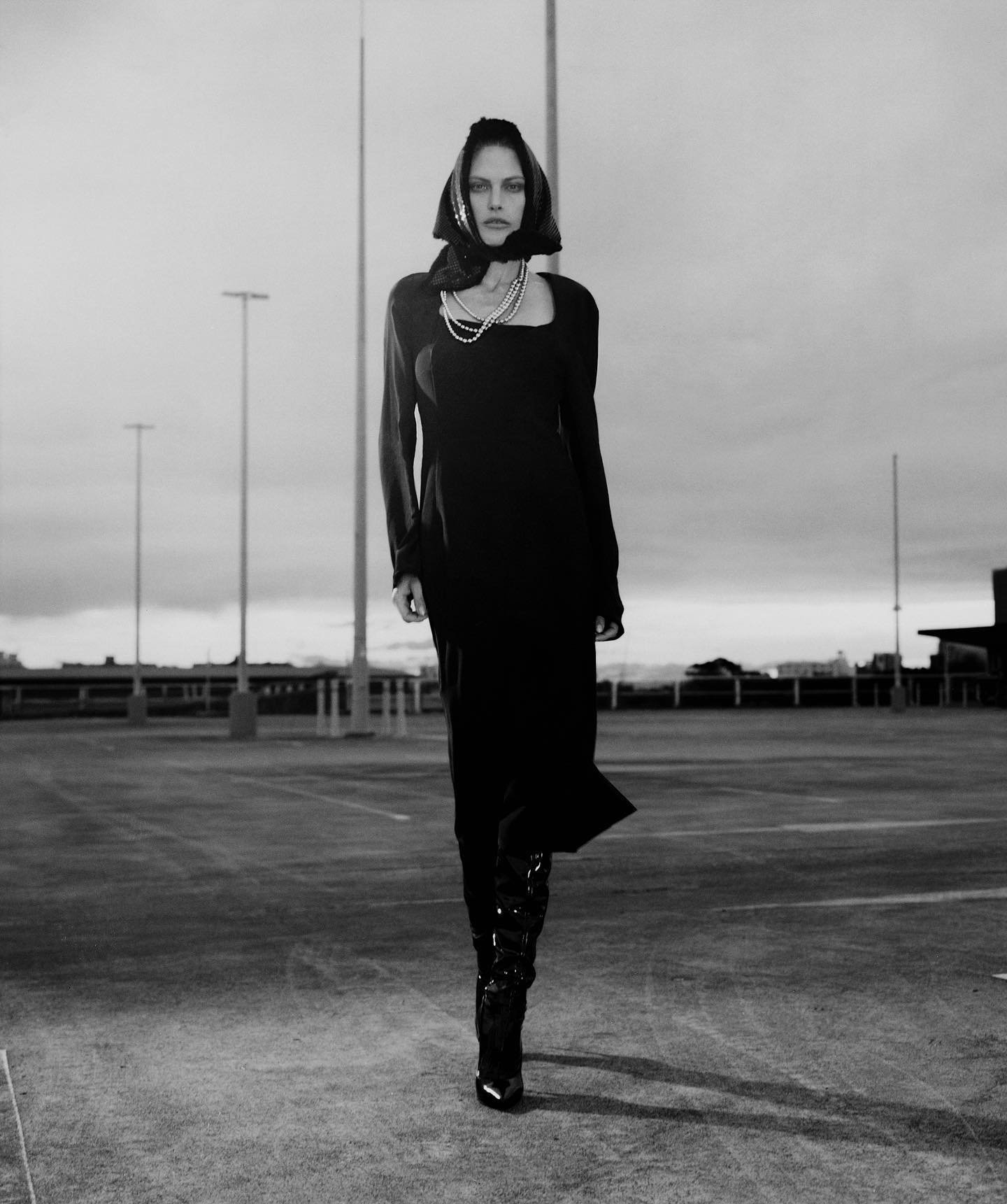 Catherine-McNeil-by-Jake-Terrey-Vogue-Australia-November-2022-00010.jpg