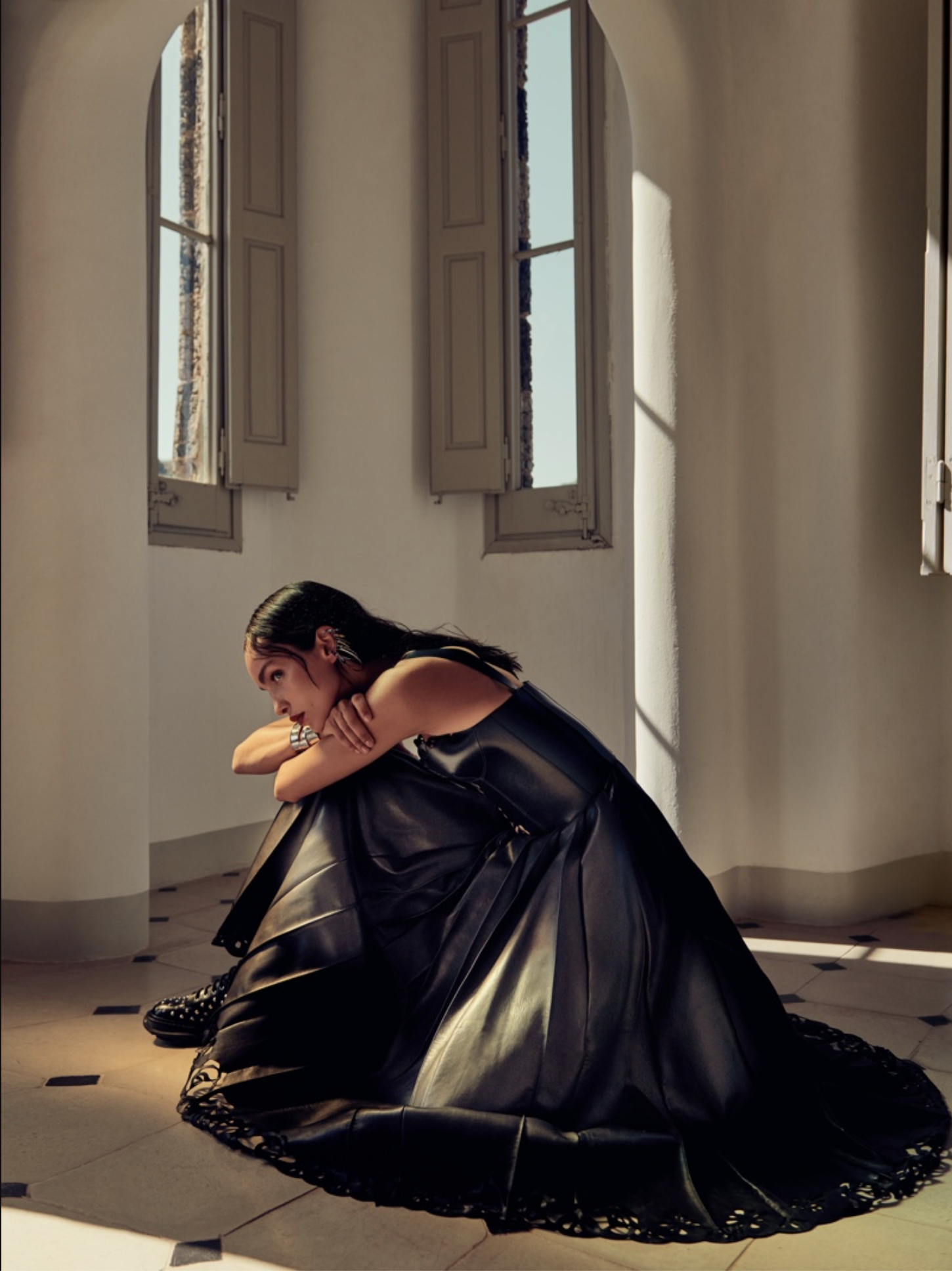 Luma-Grothe-by-Fernando-Gomez-Vogue-Arabia-Nov-2022-00010.png