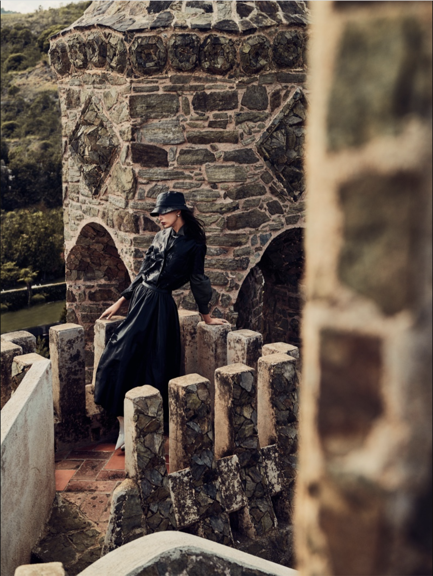 Luma-Grothe-by-Fernando-Gomez-Vogue-Arabia-Nov-2022-00008.png