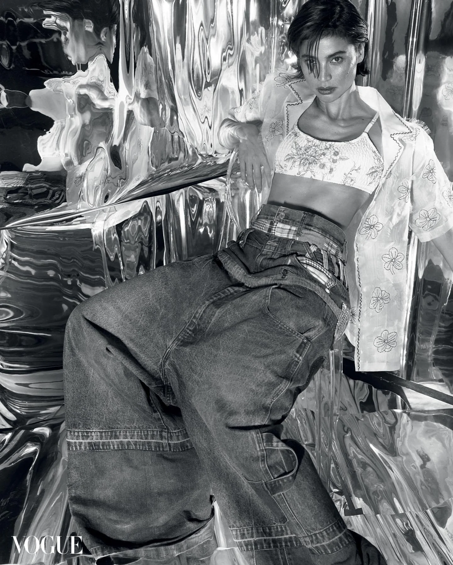 Filipino-Australian Actor Anne Curtis Covers Vogue Philippines by Mark Nicdao