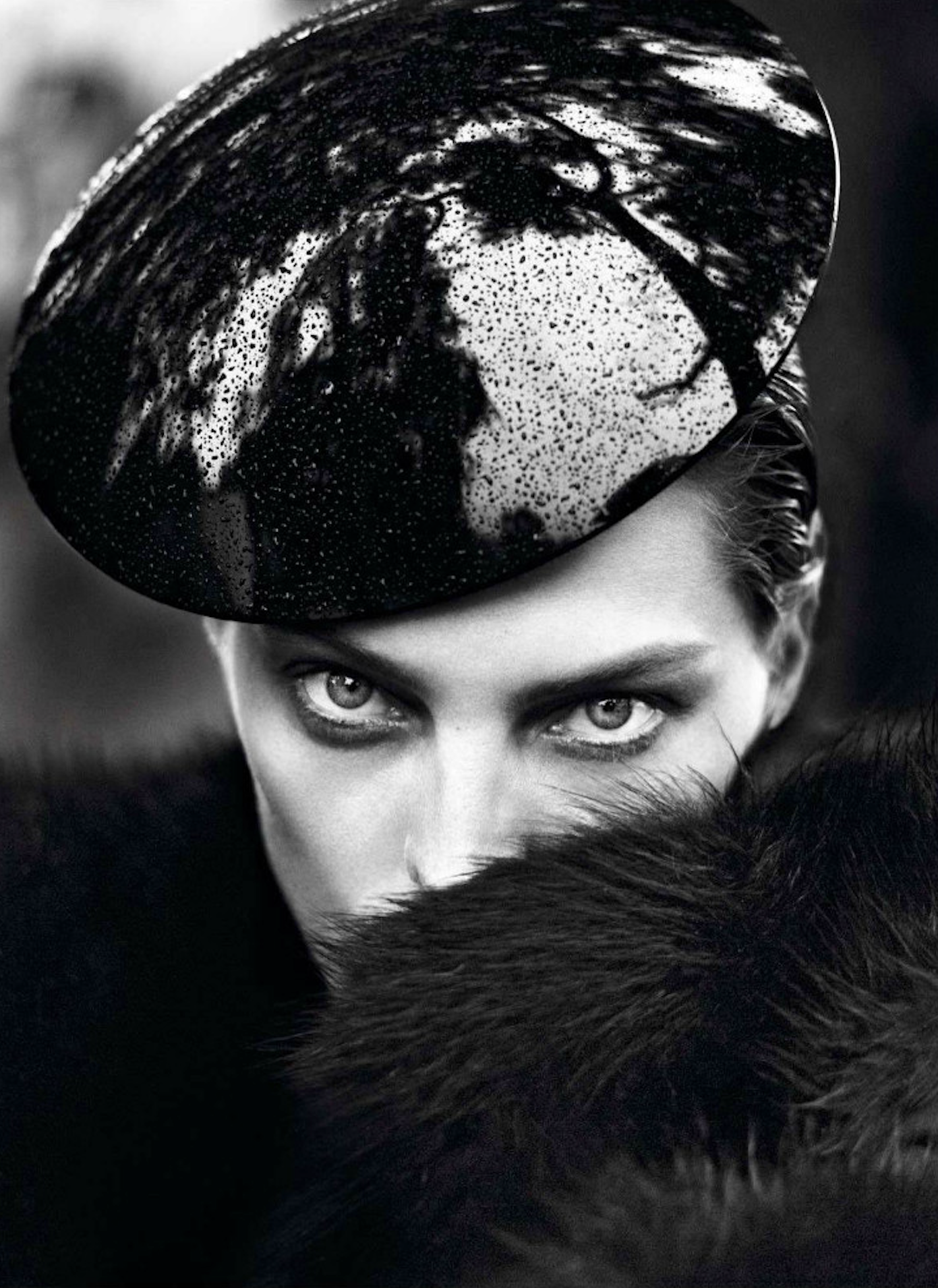 Daria-Werbowy-Mert-Marcus-Vogue-Paris-Sept-2012-00002.png
