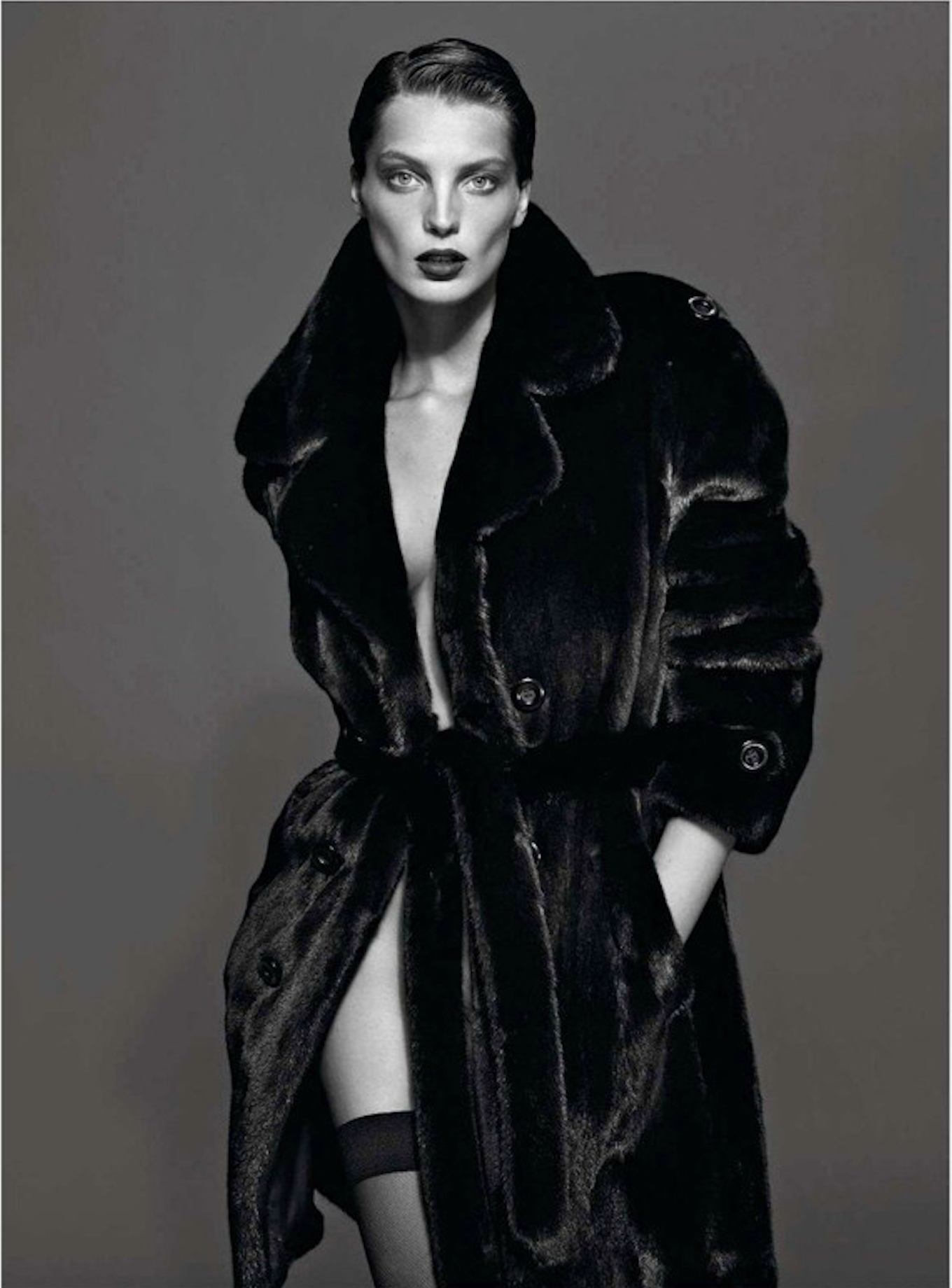 Daria-Werbowy-Mert-Marcus-Vogue-Paris-Sept-2012-00005.png