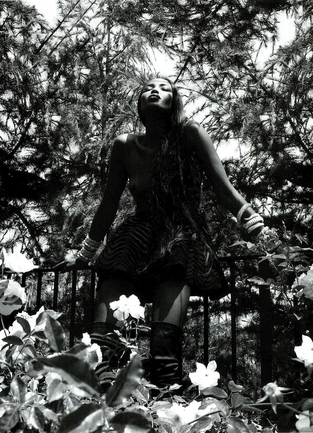 Naomi-Campbell-by-Steven-Meisel-Vogue-Italia-2008-00009.jpeg