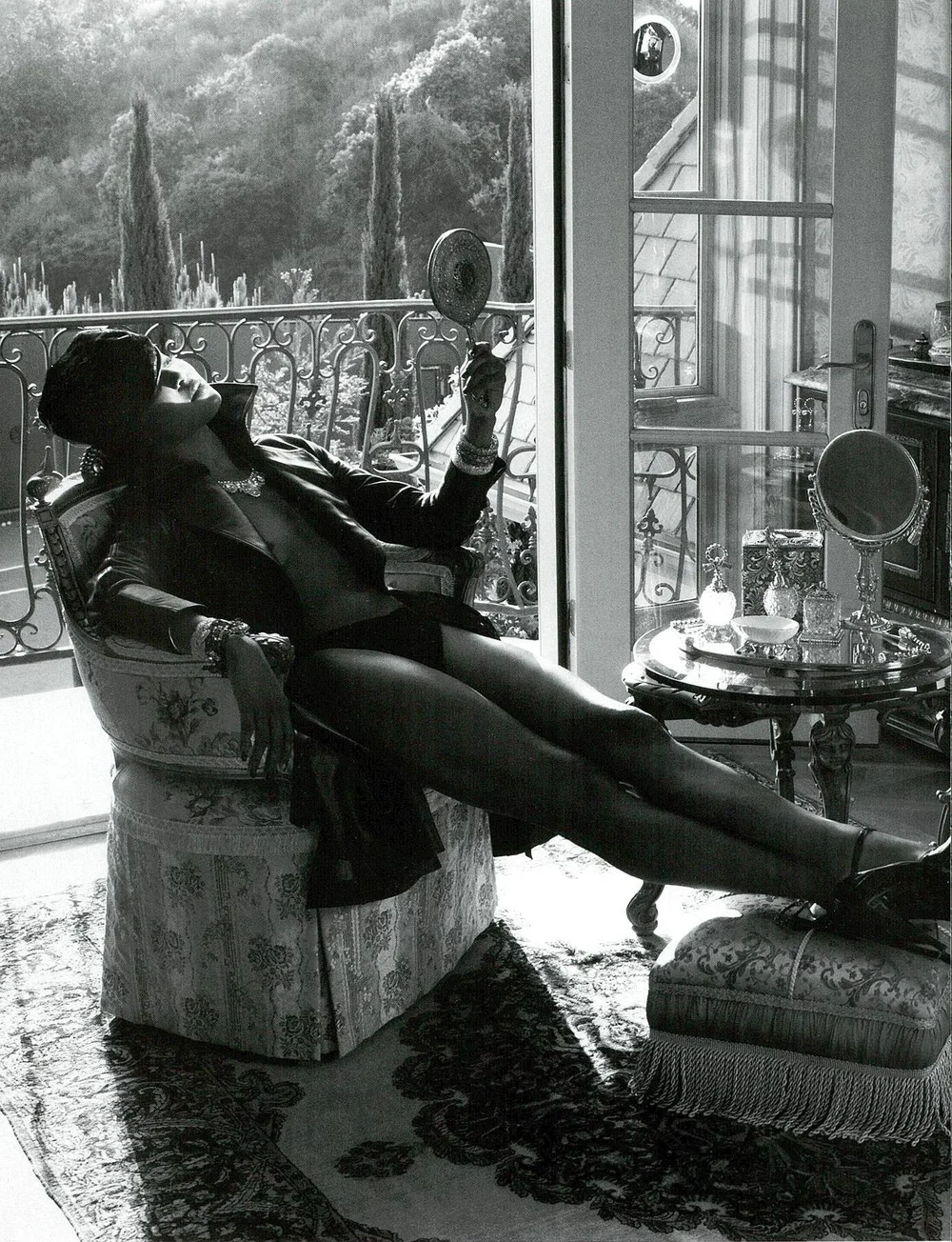 Naomi-Campbell-by-Steven-Meisel-Vogue-Italia-2008-00010.jpeg