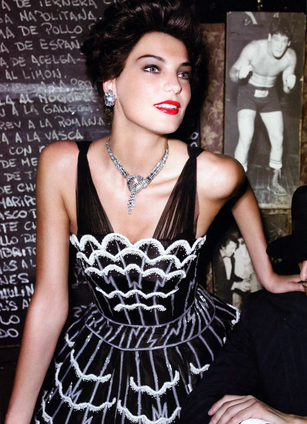 Daria-Werbowy-by-Mario-Testino-Vogue-US-March-2006-00020.jpeg