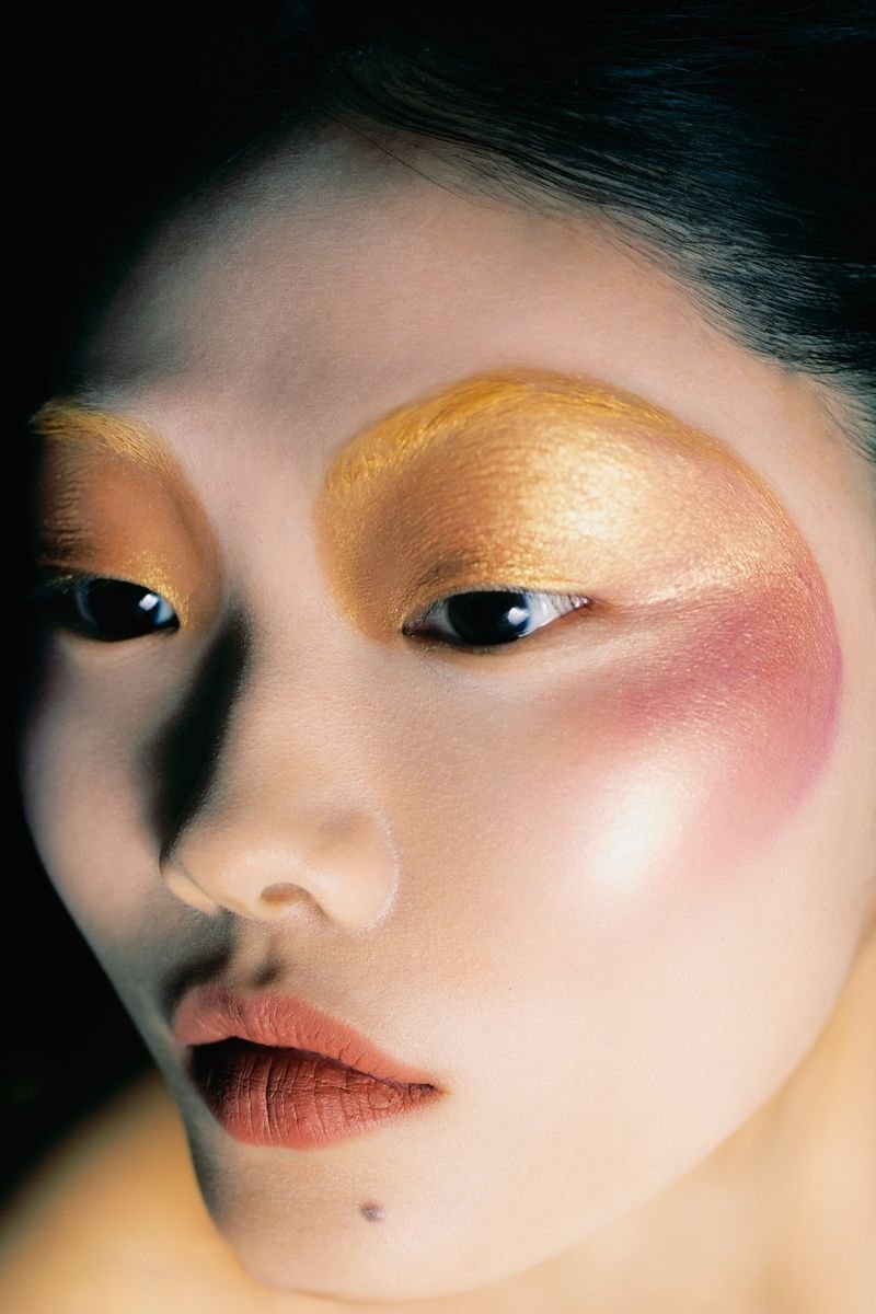 1-Sijia-Kang-by-Scarlet-Casciello-Dazed-Beauty-February-2023-00020.jpg