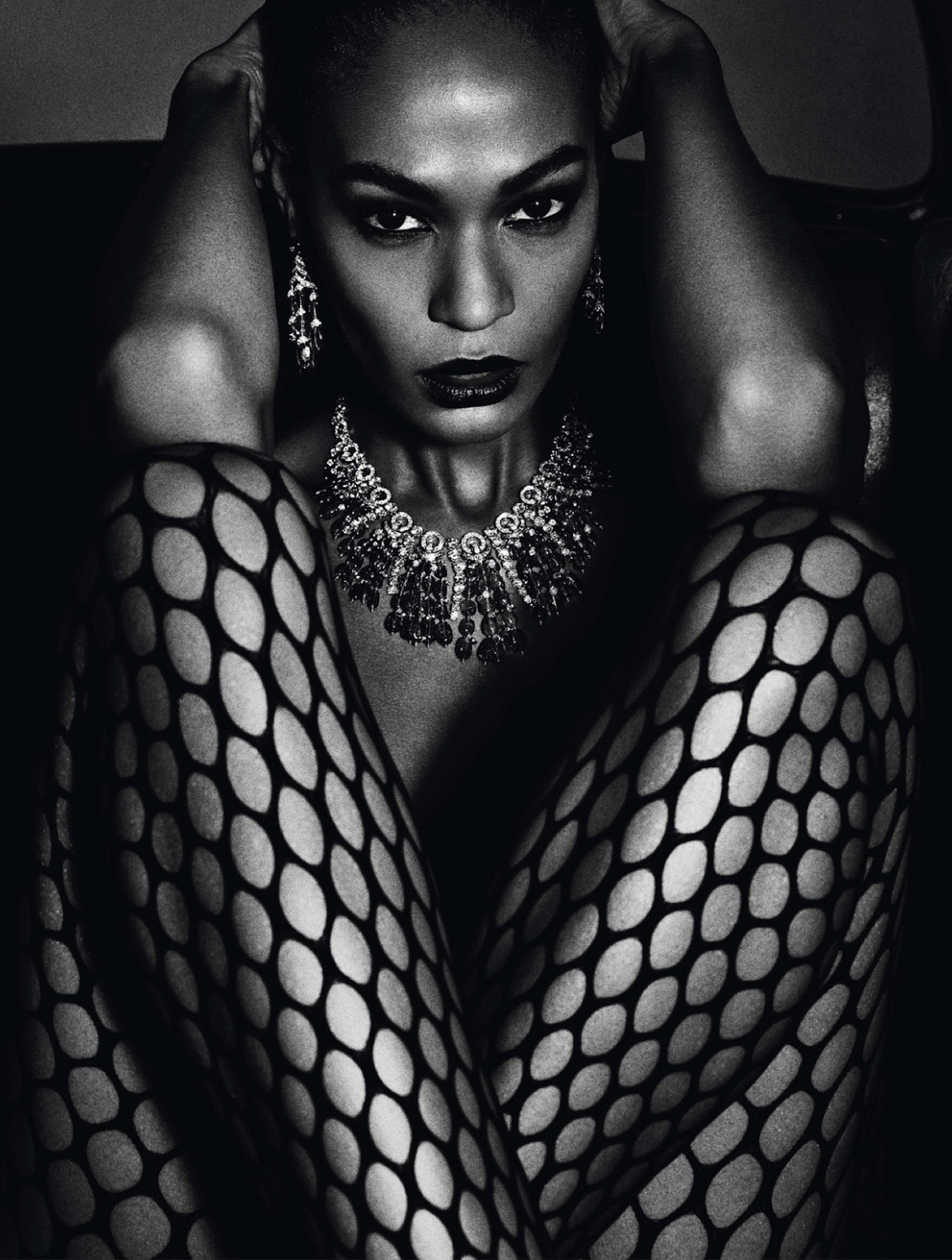 Joan-Smalls-by-mario-Sorrenti-Vogue-Paris-June-July-2013-00001.PNG