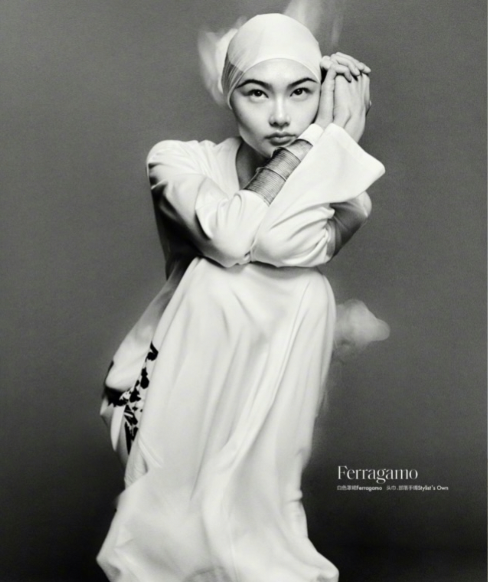 -He-Cong-by-Nick-Yang-ELLE-China-March-2023-00004.png