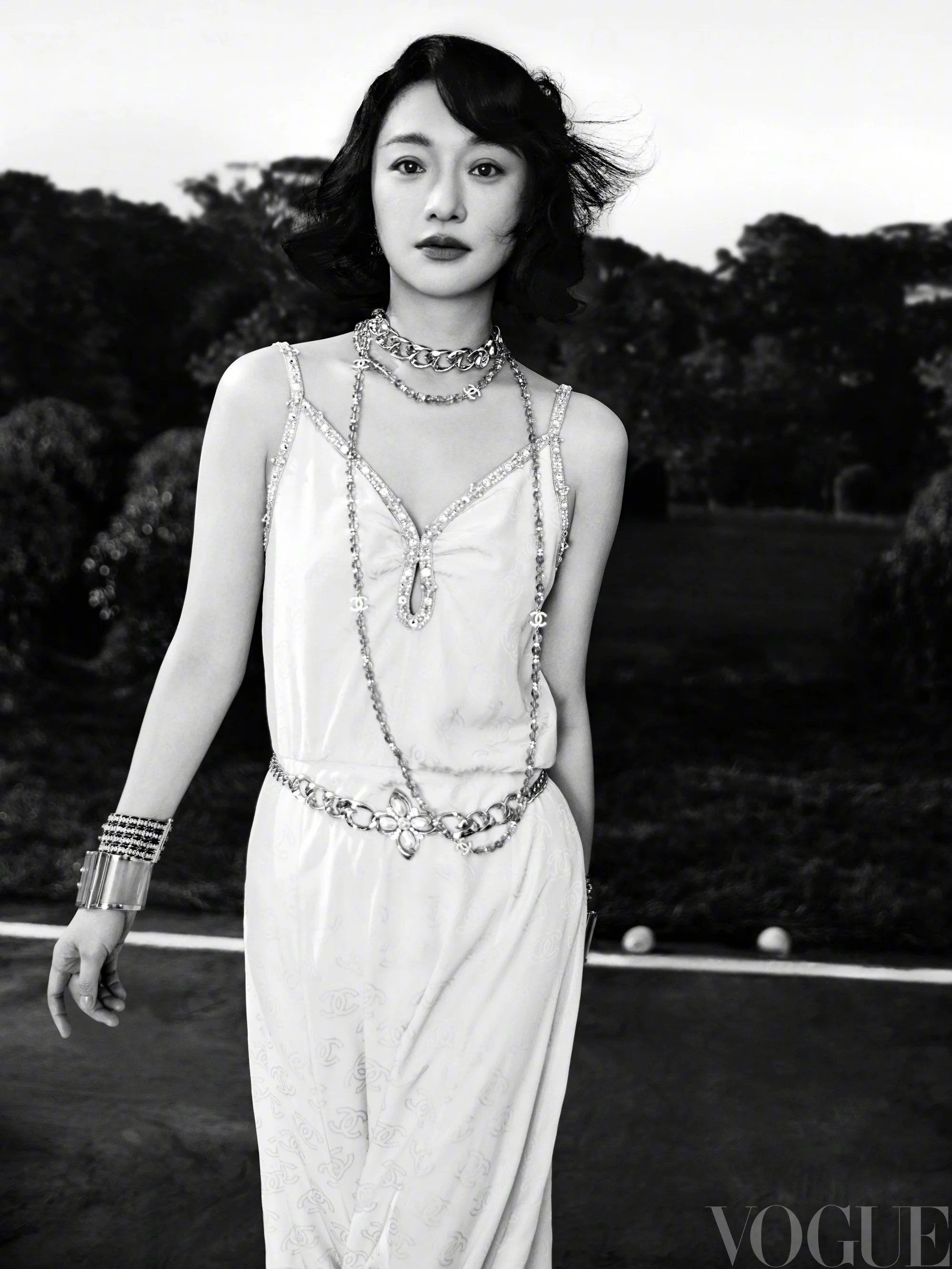 Zhou-Xun-by-Jumbo-Tsui-Vogue-China-00008.jpeg