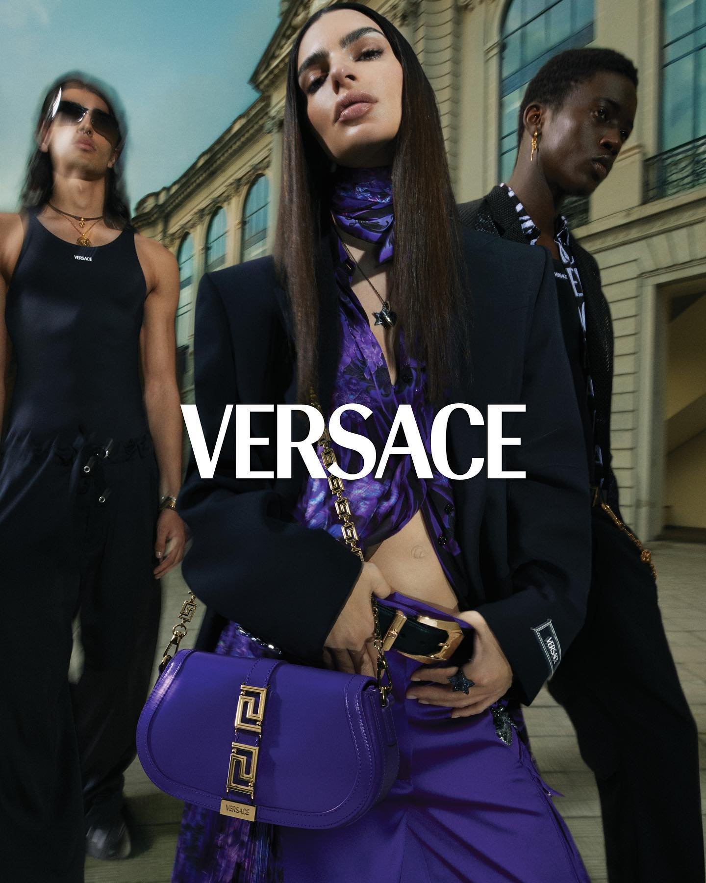 Versace-Sp-2023-Campaign-1-by-Mert-Marcus-00002.jpg