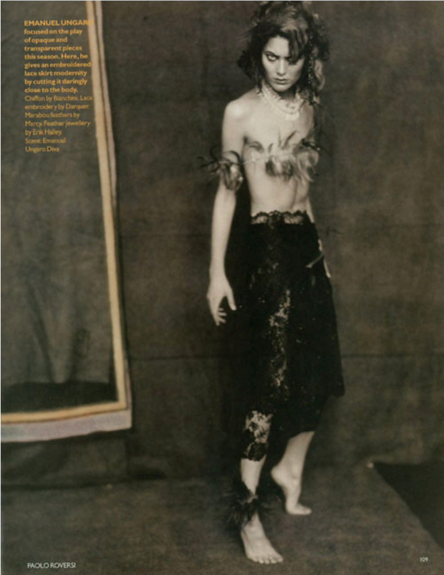 Shalom-Harlow-Amber-Valletta-Vogue-UK-by-Paolo-Roversi-2010-00004.png
