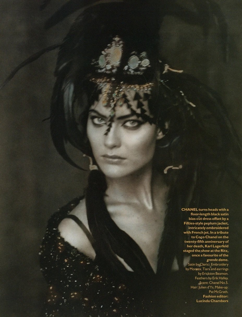 Shalom-Harlow-Amber-Valletta-Vogue-UK-by-Paolo-Roversi-2010-00006.jpeg