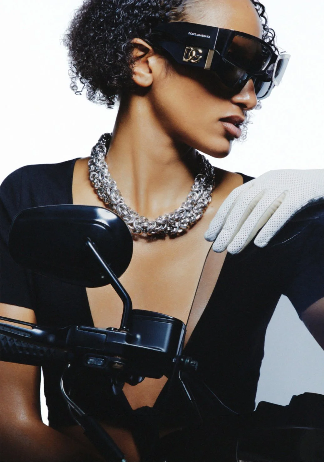 Emmanuelle-Lacou-by-Lulu-Mcardle-ELLE-UK-April-2023-00004.jpeg