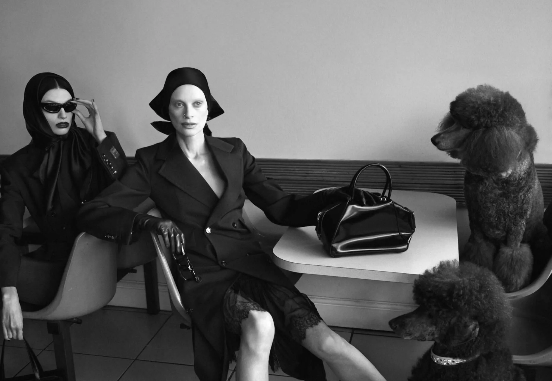Mert-Marcus-the-d-la-repubblica-uber-liebe-fashion-issue-00003.jpeg