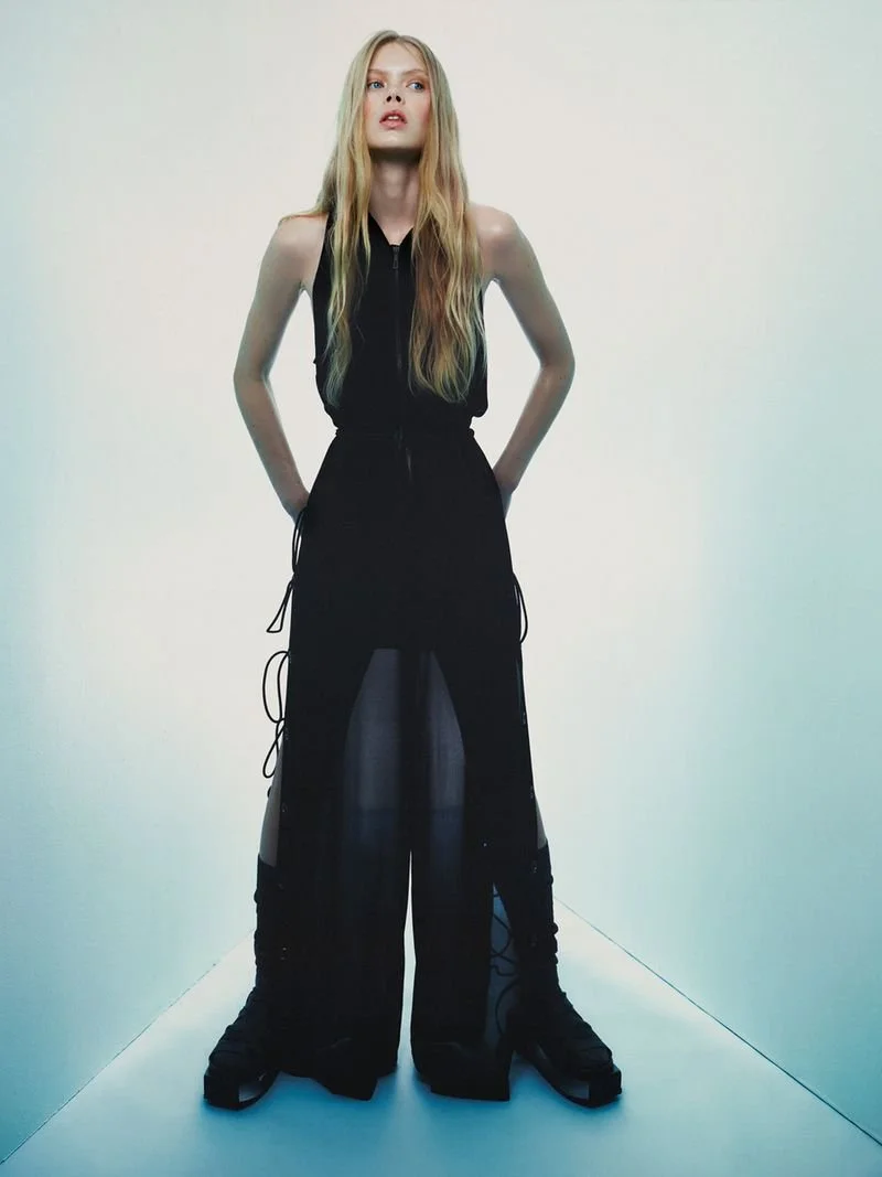 Evie-Harris-by-Thomas-Cooksey-Vogue-Scandinavia-00002.jpeg