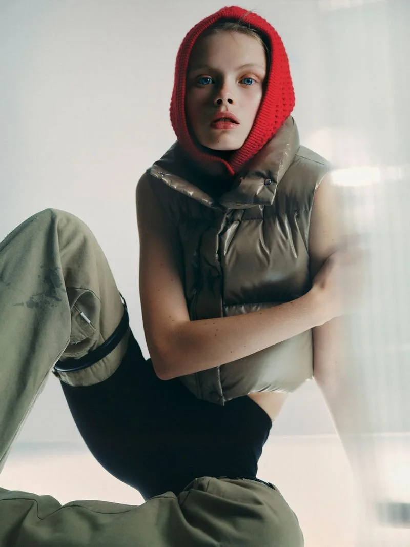 Evie-Harris-by-Thomas-Cooksey-Vogue-Scandinavia-00004.jpeg
