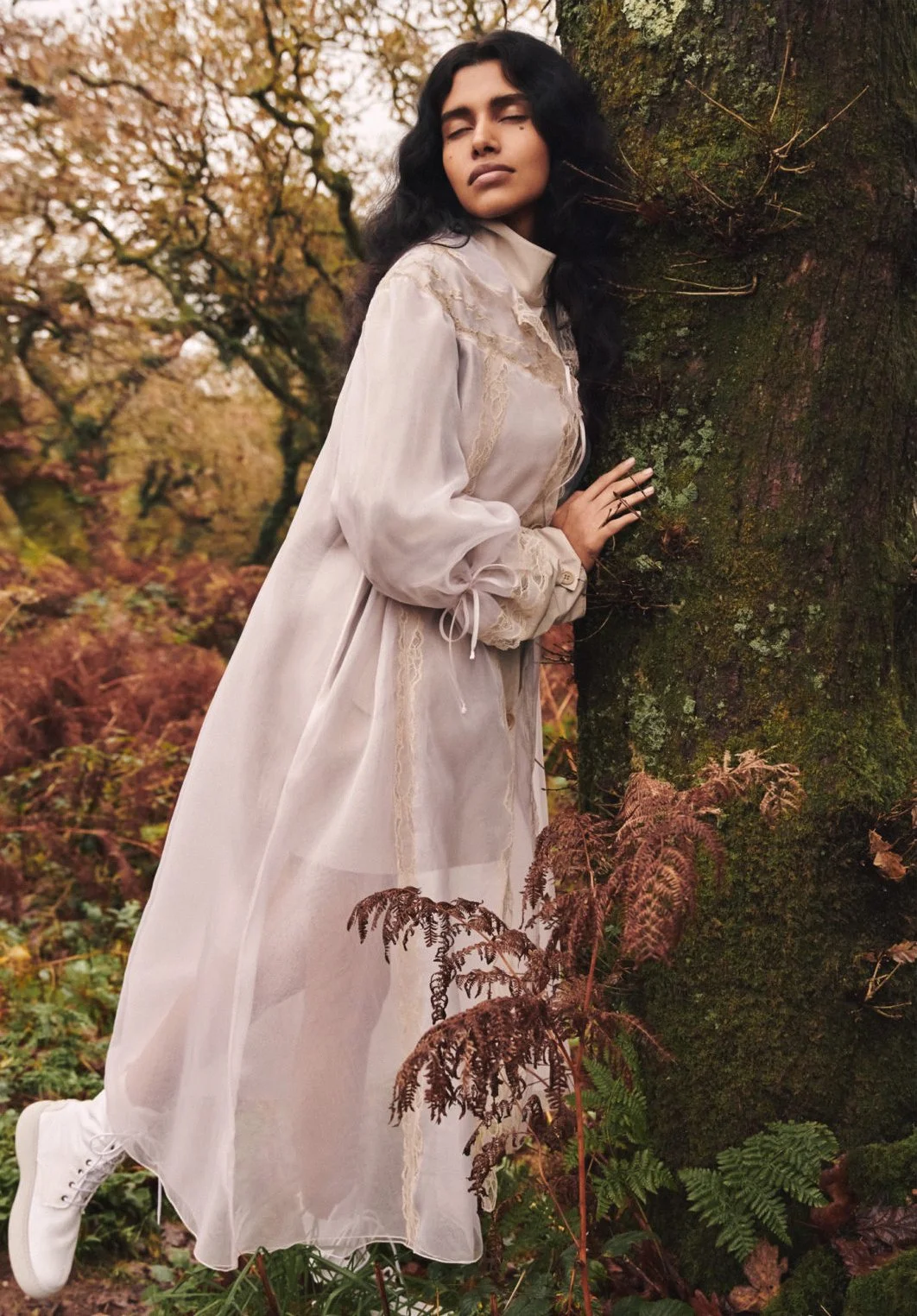 Pooja-Mor-by-Jem-Mitchell-Harpers-uk-April-202300001.jpeg