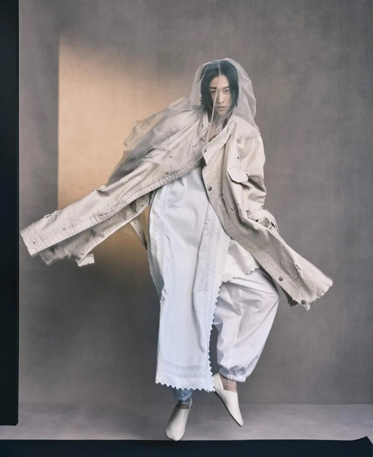 Chu-Wong-and-Katie-Craven-by-Pieter-Hugo-for-Harpers-Bazaar-US-March-2023-6.jpeg