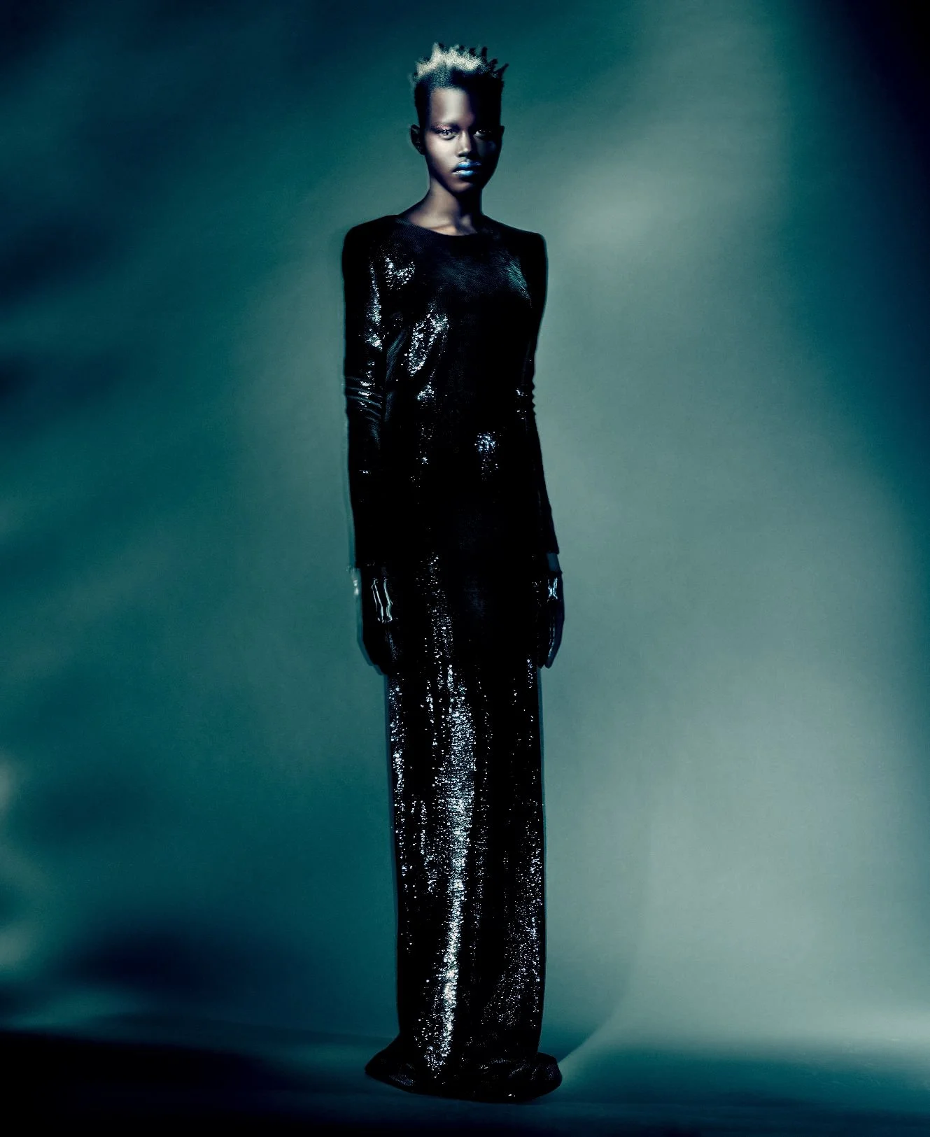 Alaato-Jazyper-by-Paolo-Roversi-Harpers-Bazaar-Italia-April-2023-00002.jpeg