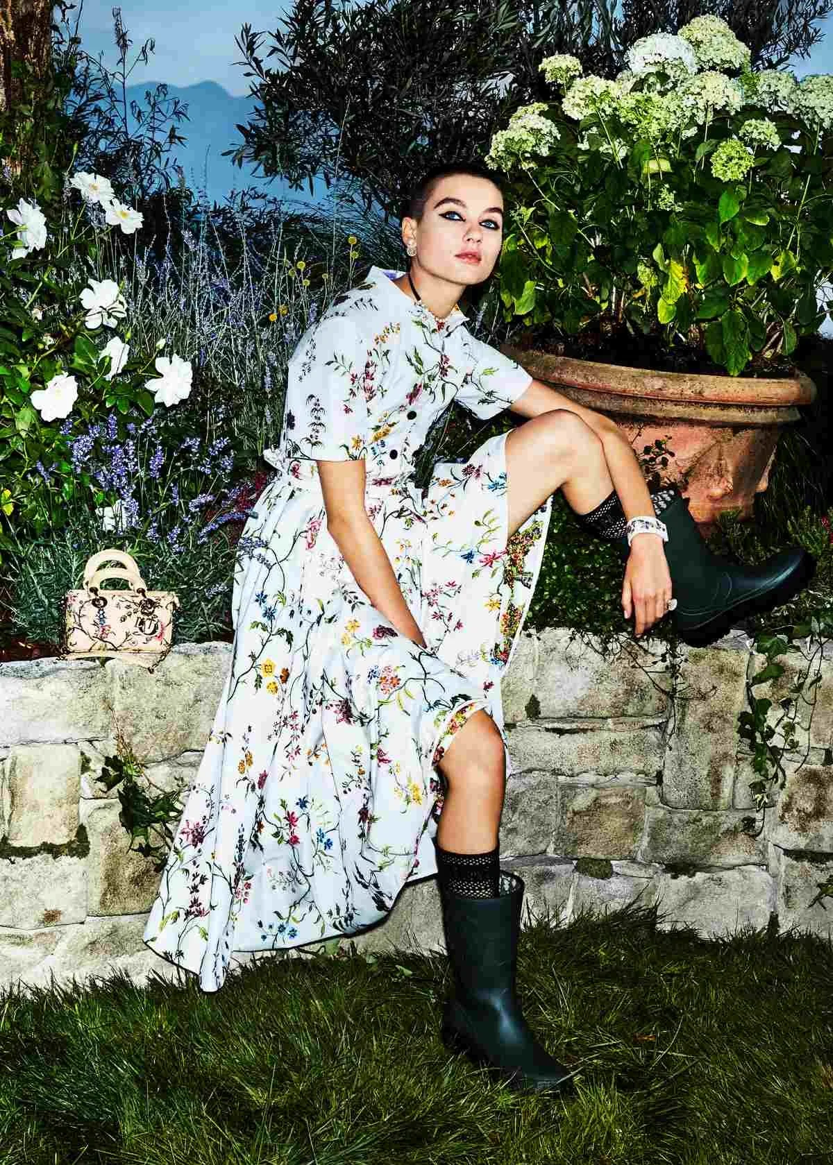 Dior-Gardening-Capsule-2-2023-Lensed-by-Ellen-Von-Unwerth-00040.jpeg