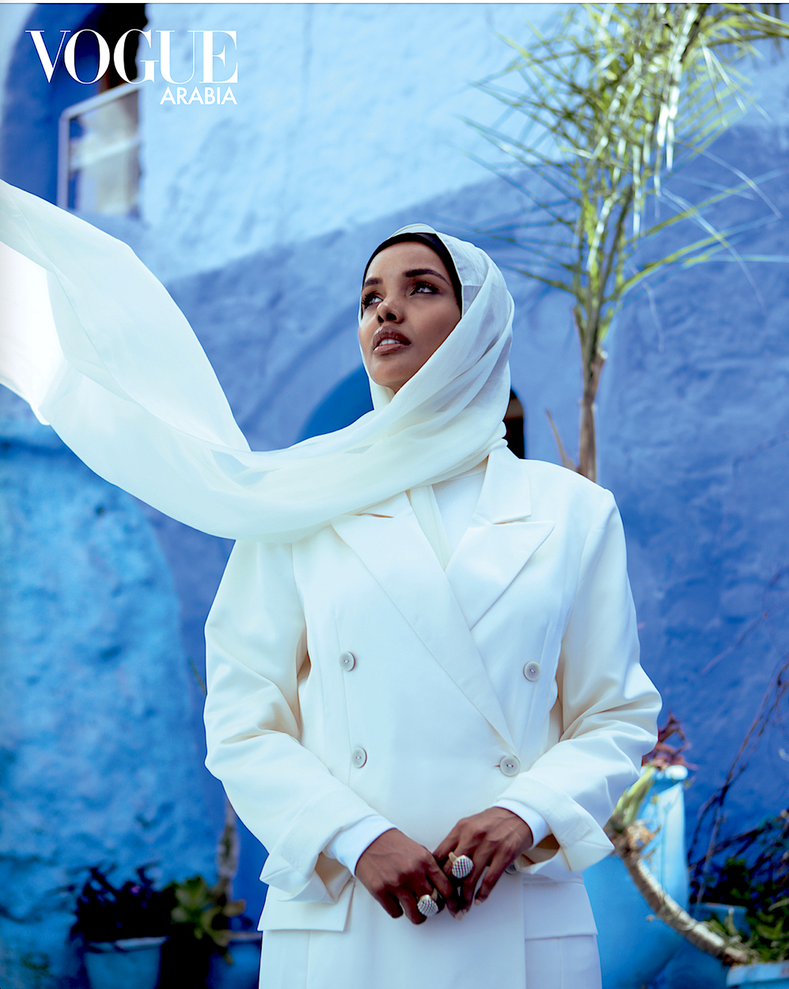 Halima-Aden-by-Youssef-Dubahou-Vogue-Arabia-00015.jpg