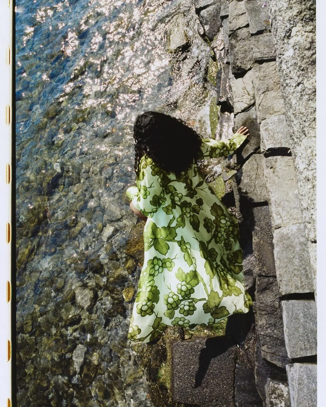 Etro-Summer-2023-Ad-Campaign-by-Eleonora-d'Vincenzo-00008.jpg