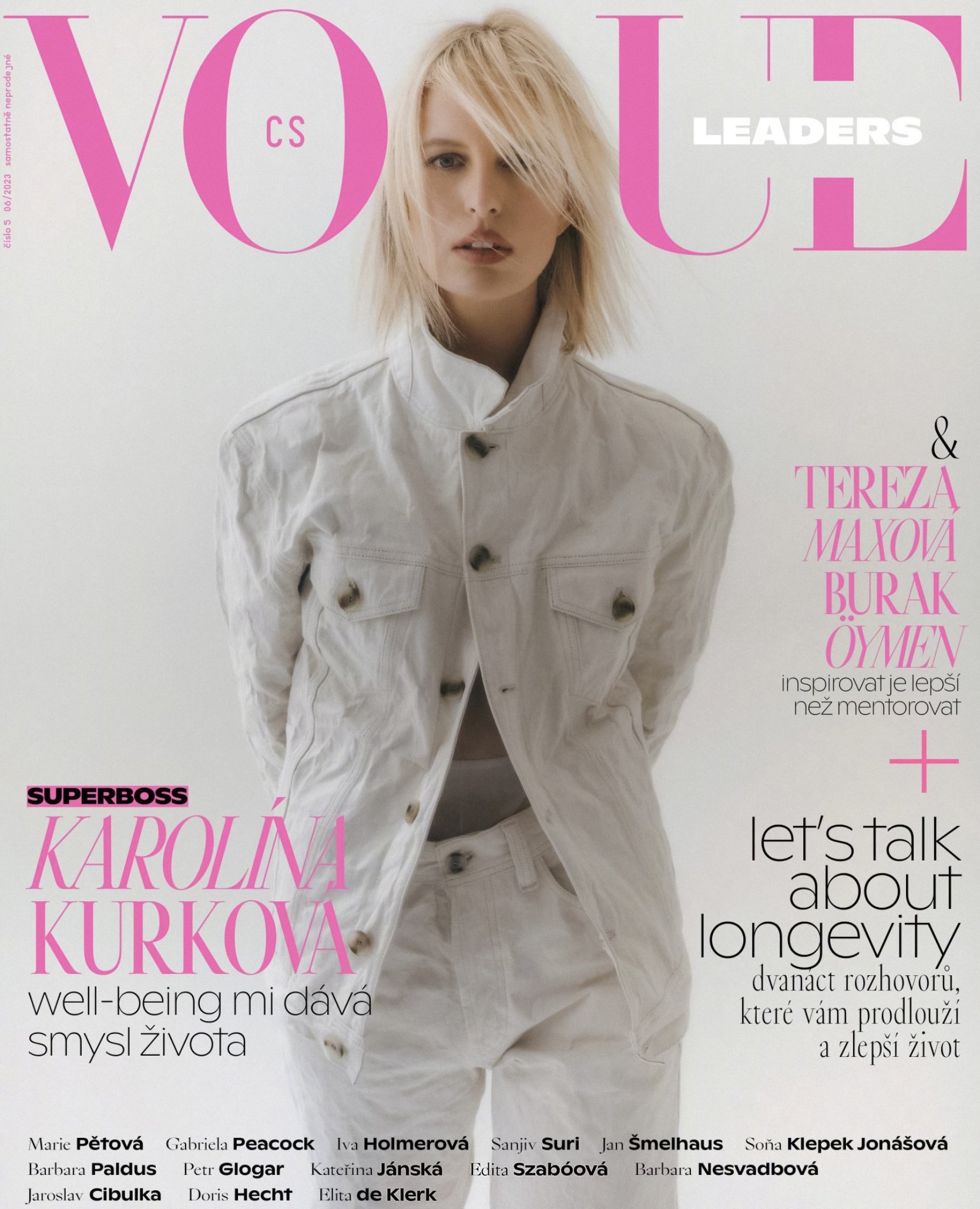 Karolina-Kurkova-by-Marek-Micanek-Vogue-Czech-June-2022-00001.jpeg