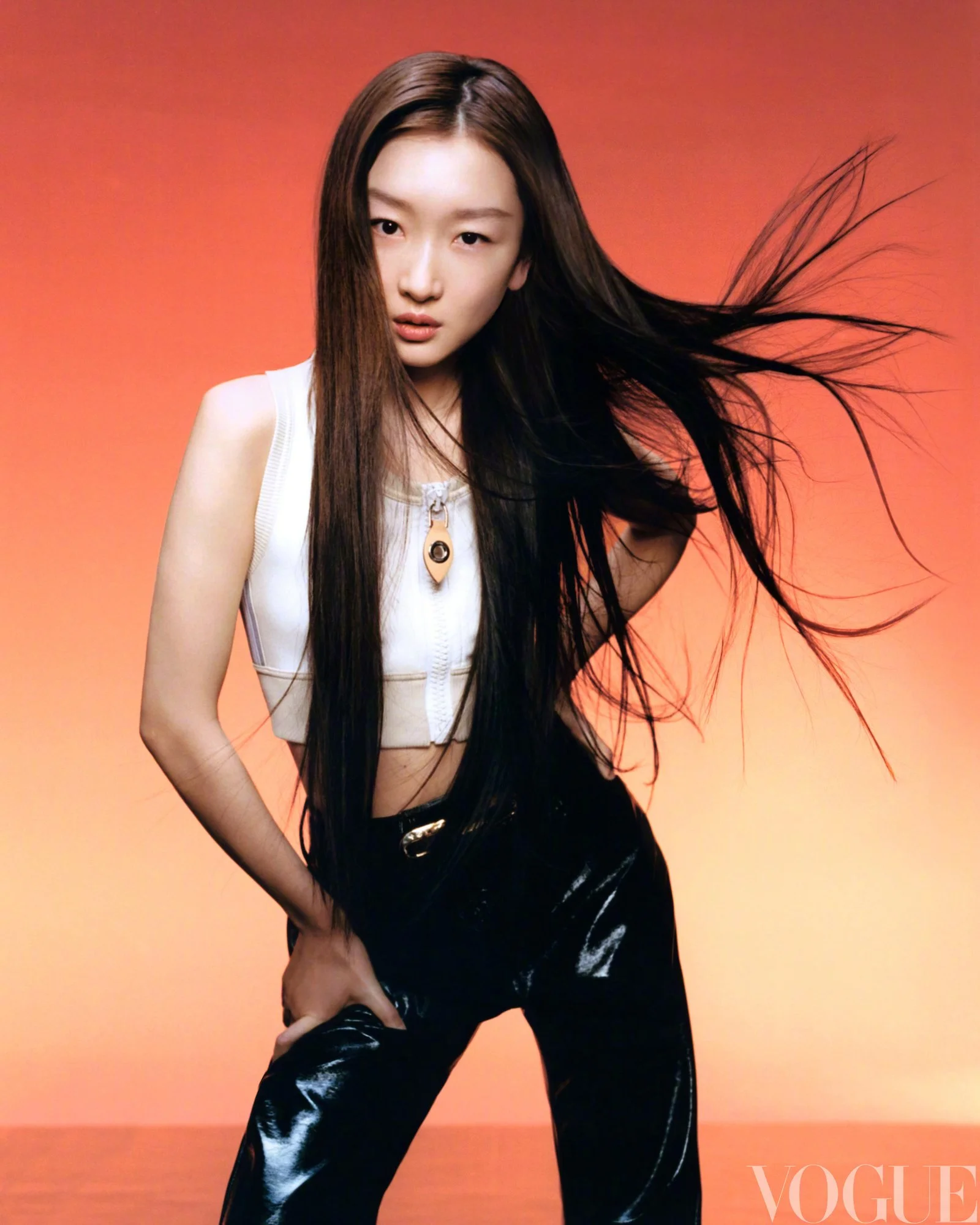 Dongyu-Zhou-by-Dan-Beleiu-Vogue-China-June-2023-00008.jpeg