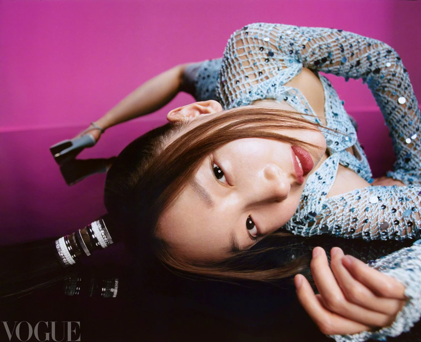 Dongyu-Zhou-by-Dan-Beleiu-Vogue-China-June-2023-00006.jpeg